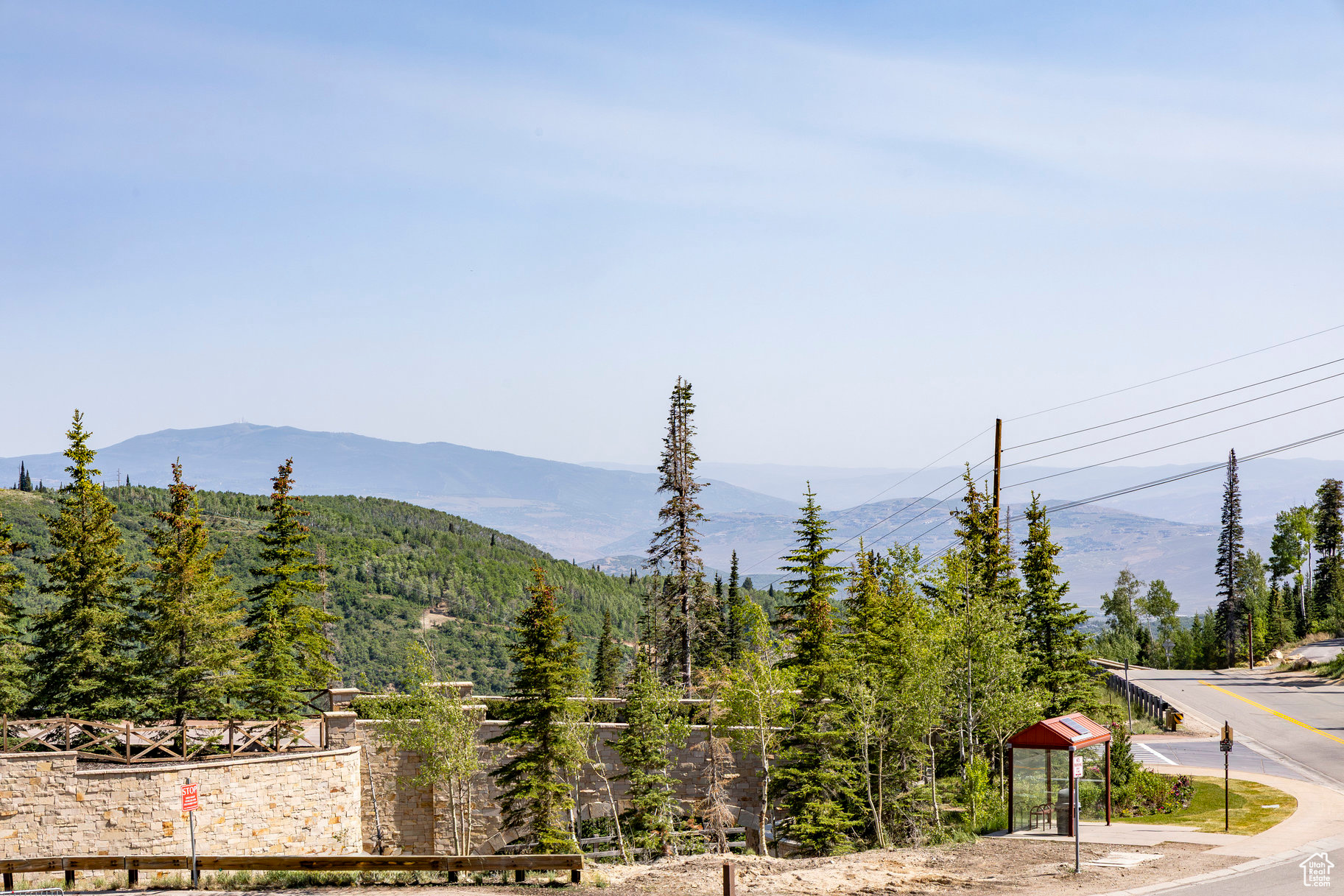 main property photo 28