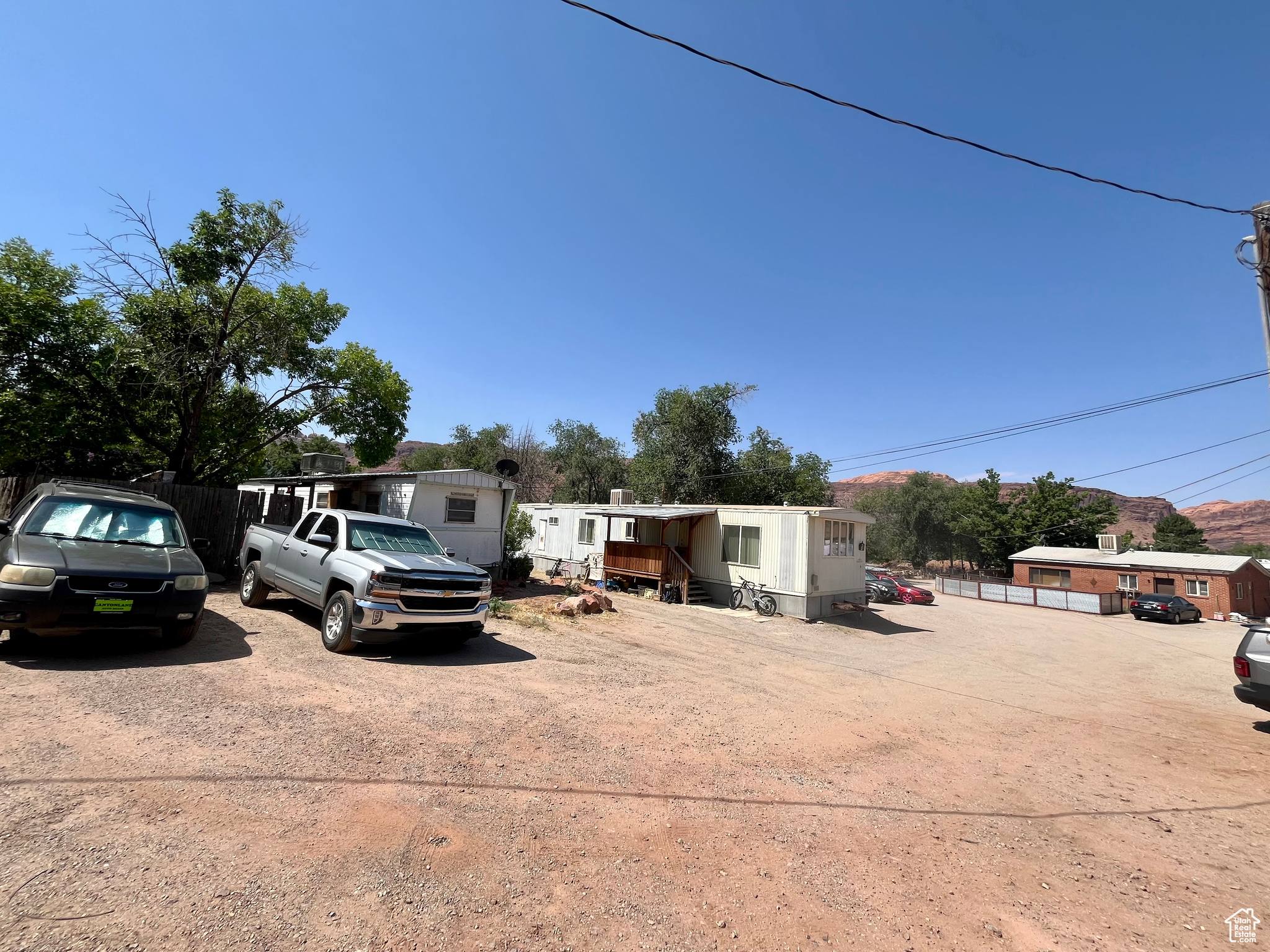 main property photo 3