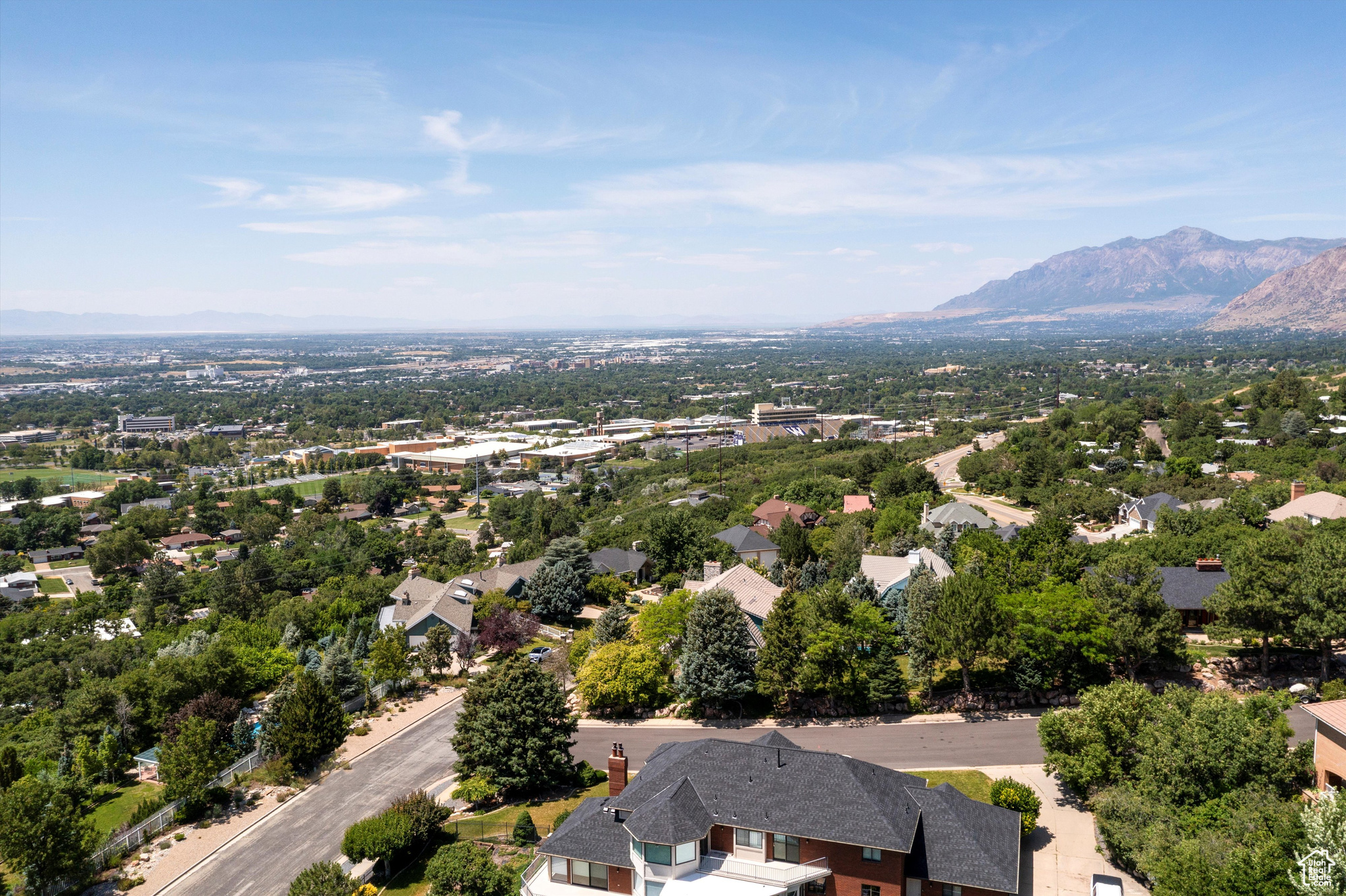main property photo 10
