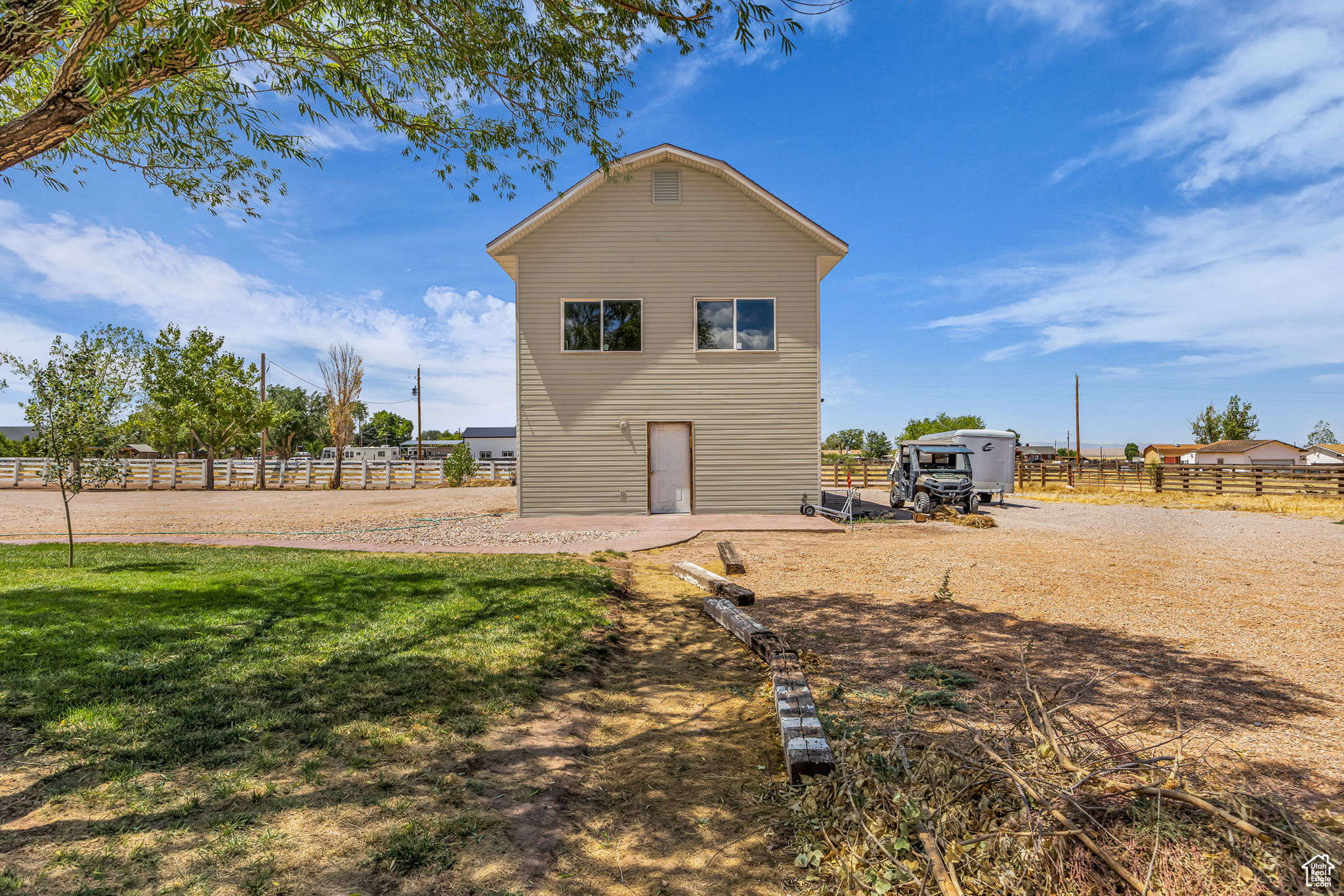 main property photo 74