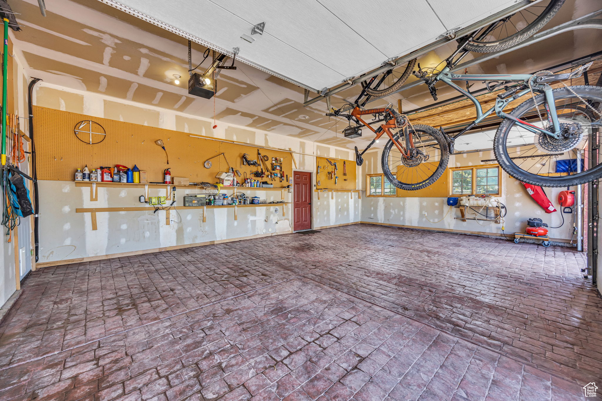 main property photo 76