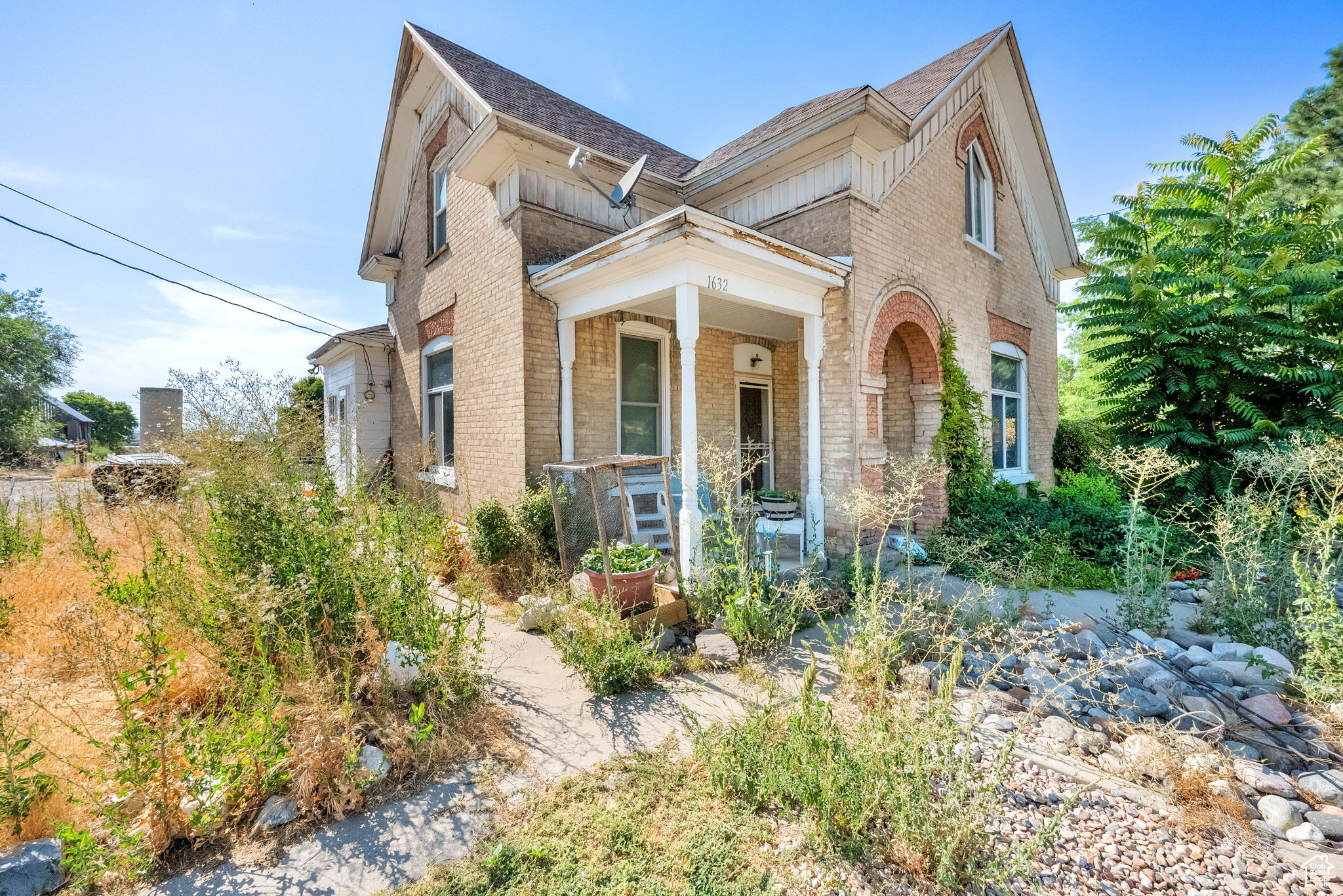 main property photo 35