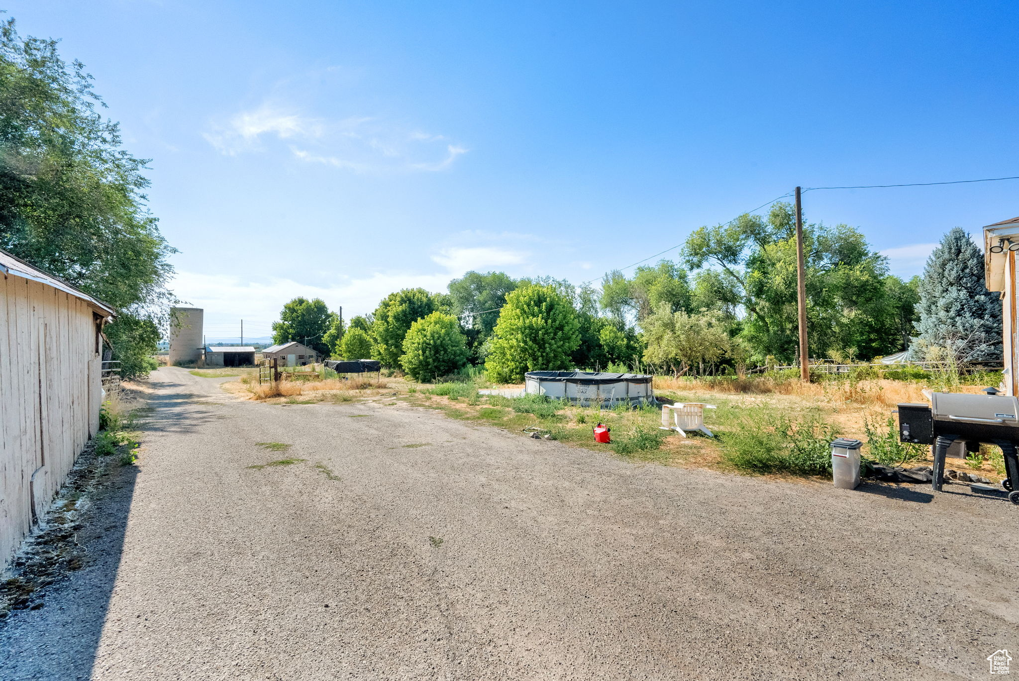 main property photo 77