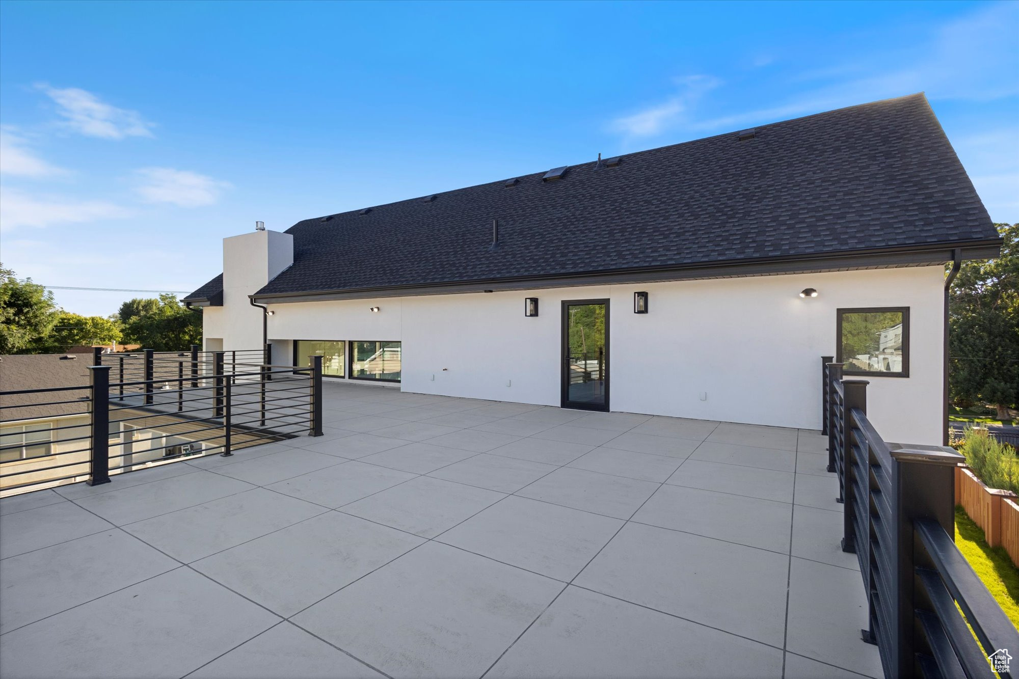 main property photo 41