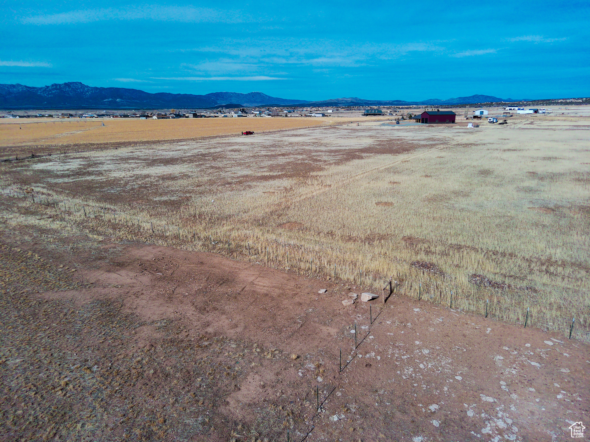 main property photo 13