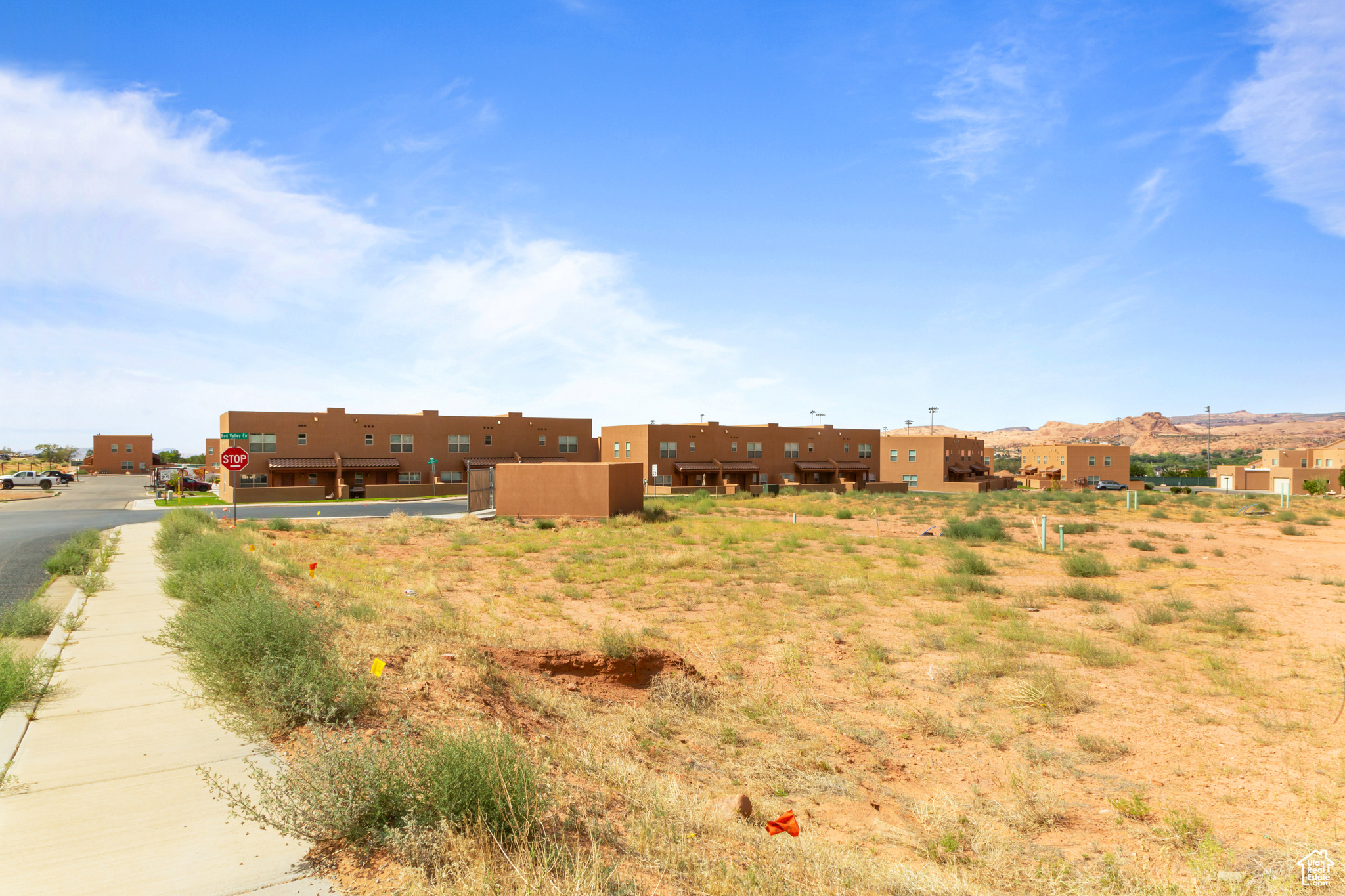 main property photo 20