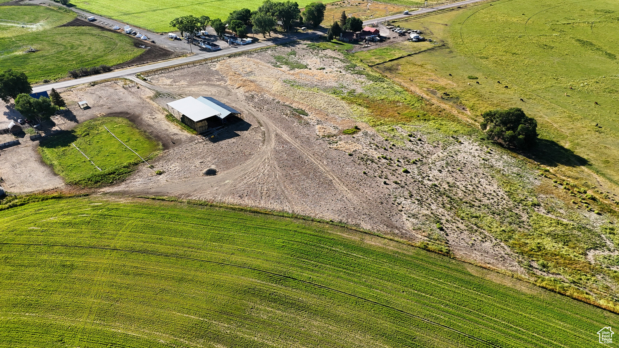 main property photo 23