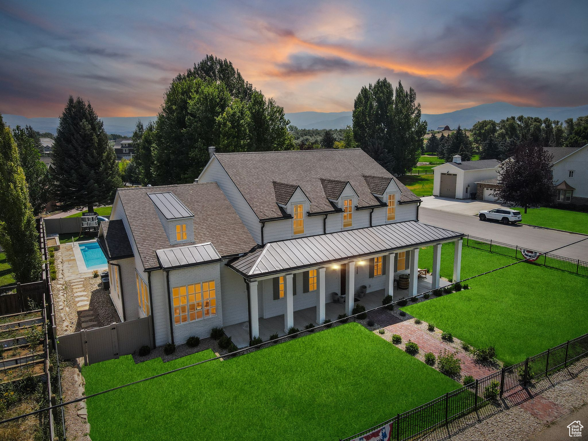 main property photo 75