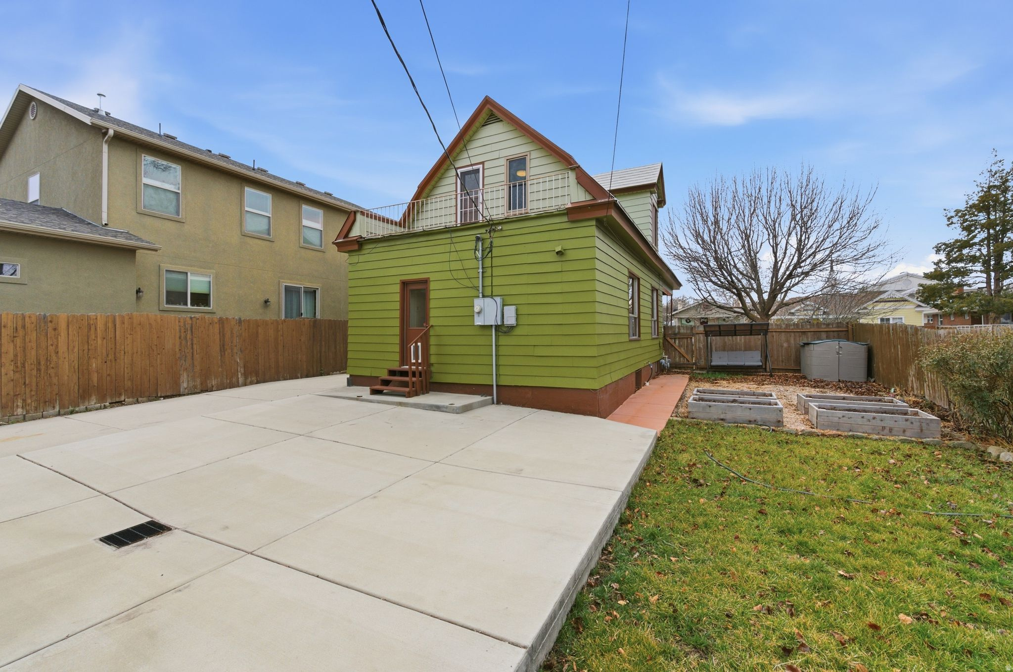 main property photo 42