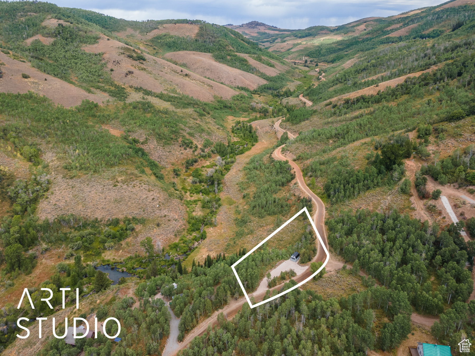 main property photo 25