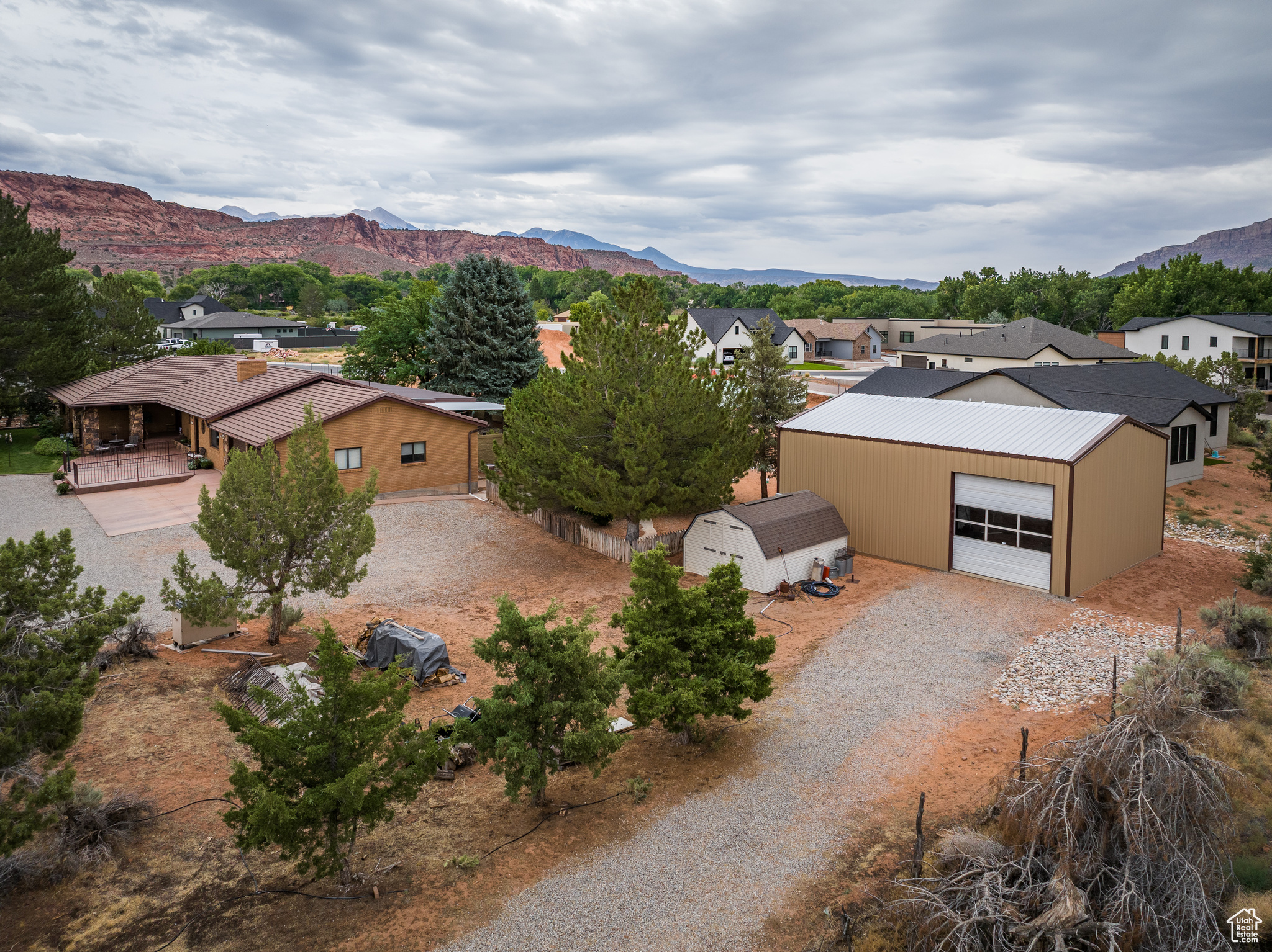 main property photo 12