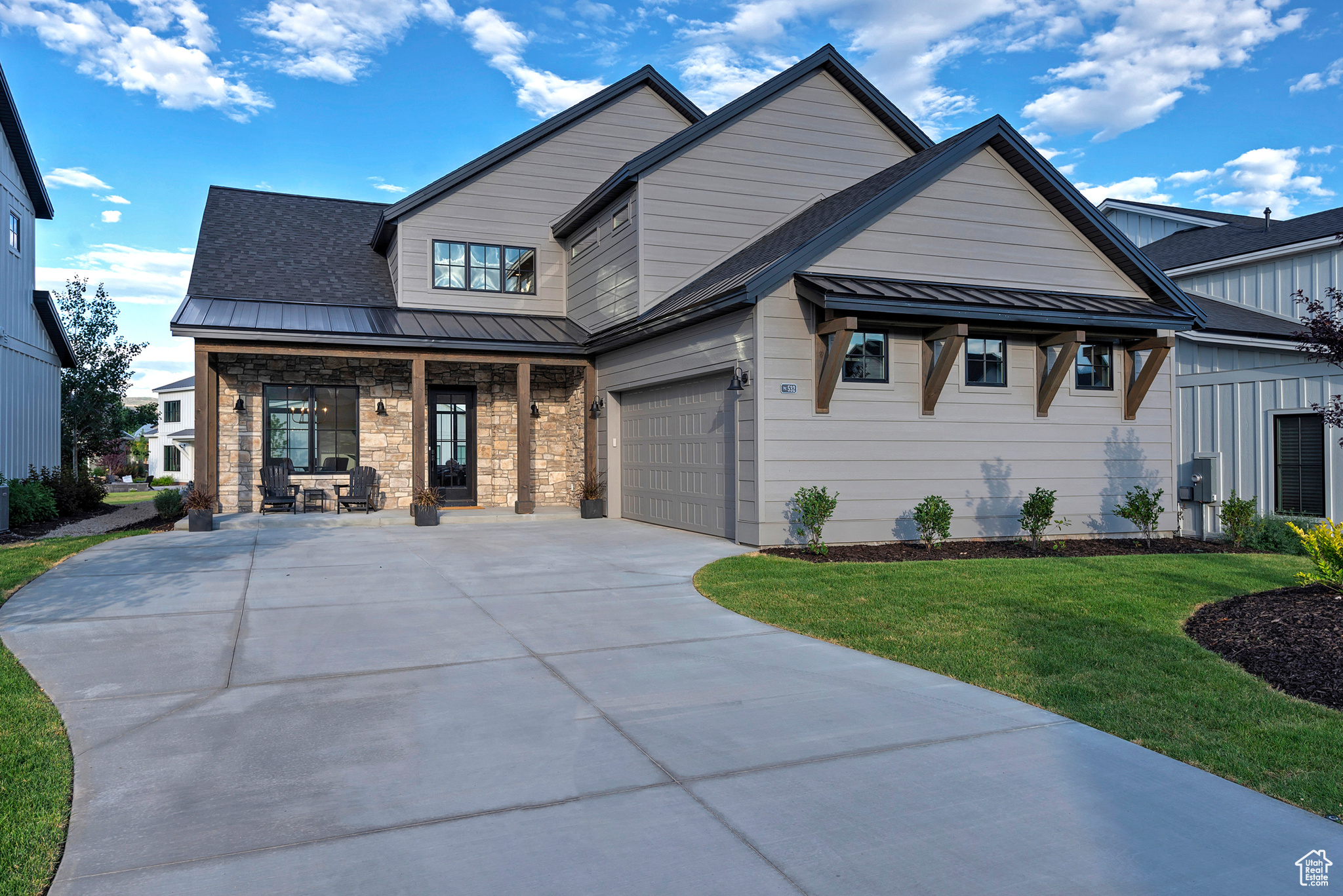 main property photo 11