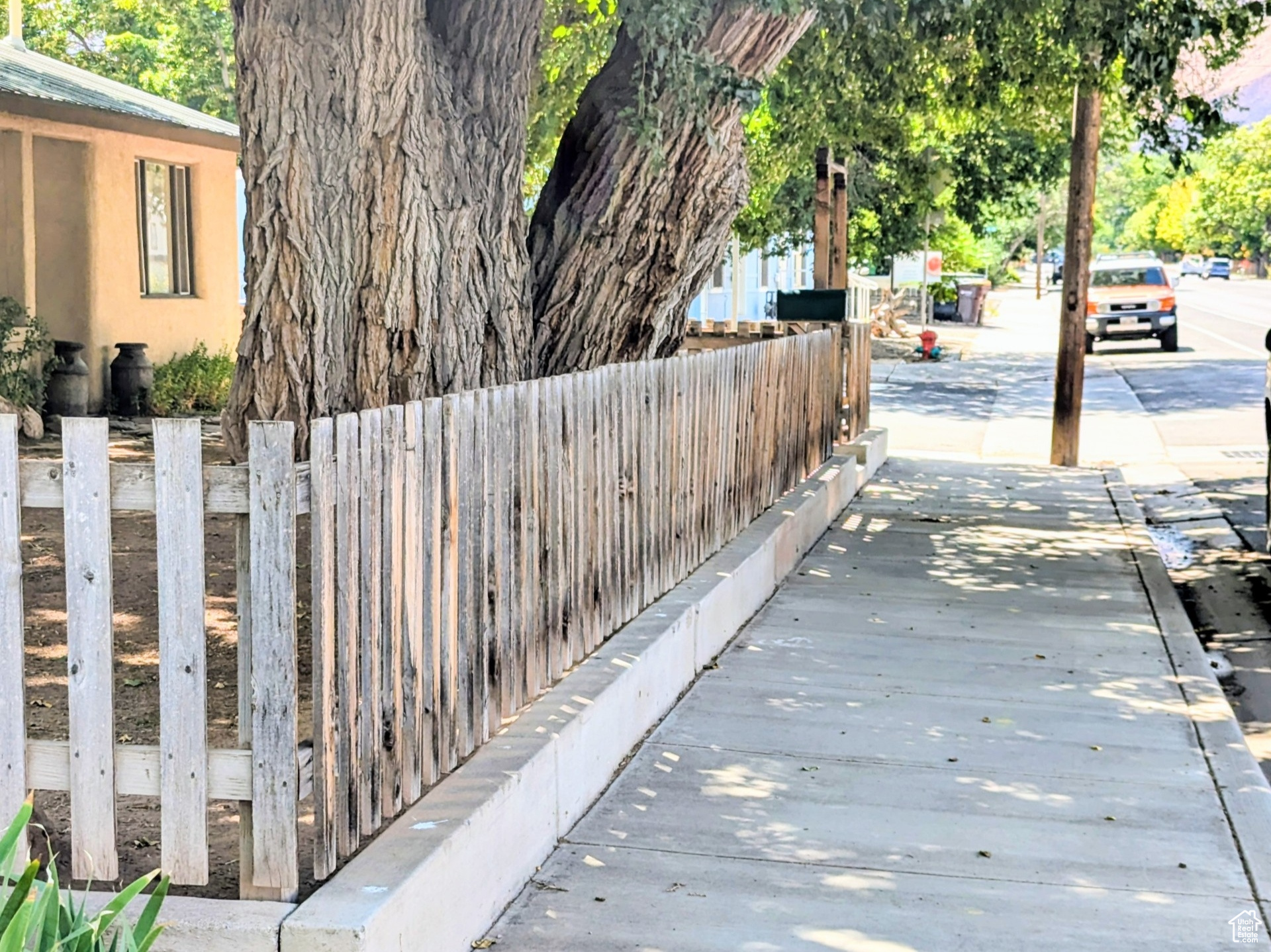main property photo 20