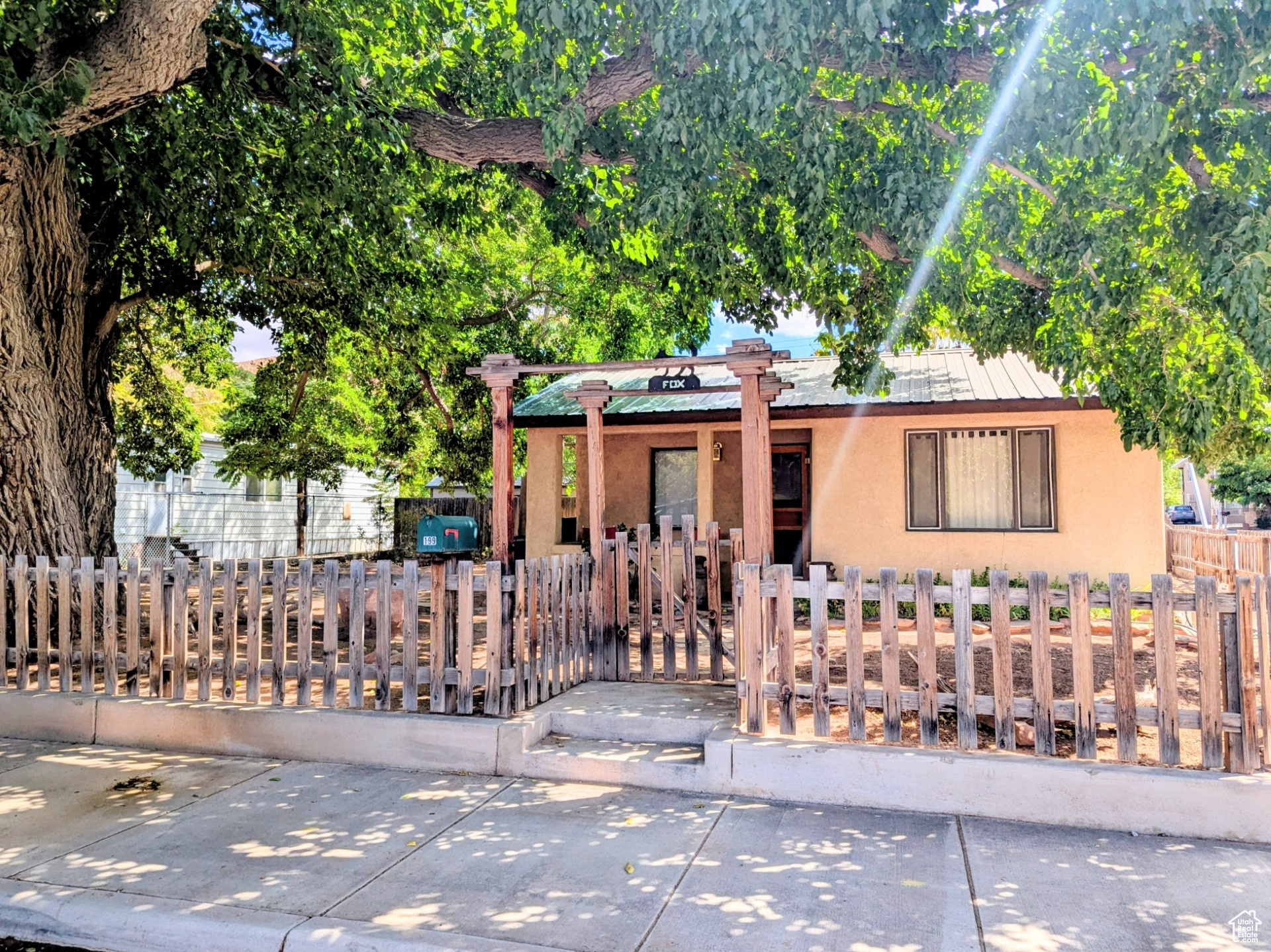 main property photo 23