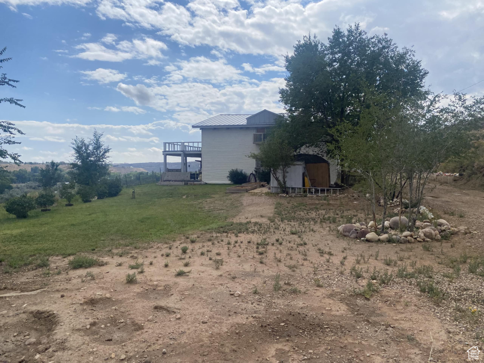 main property photo 25