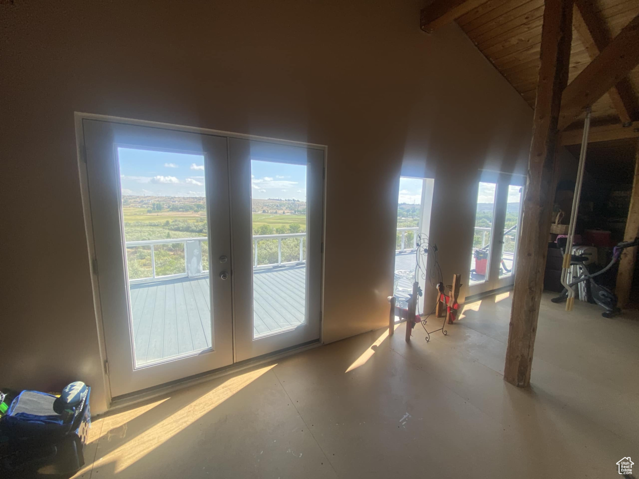 main property photo 51