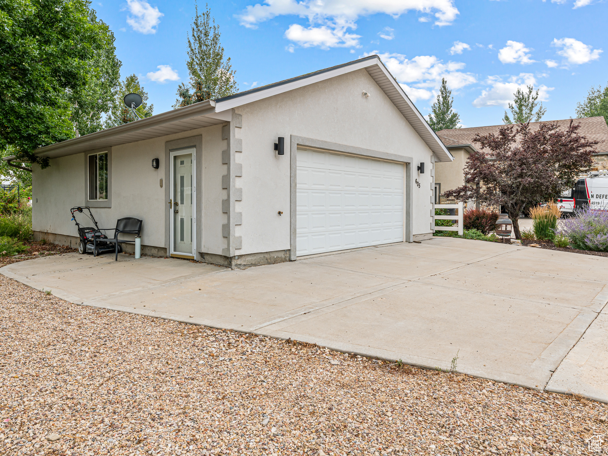 main property photo 65