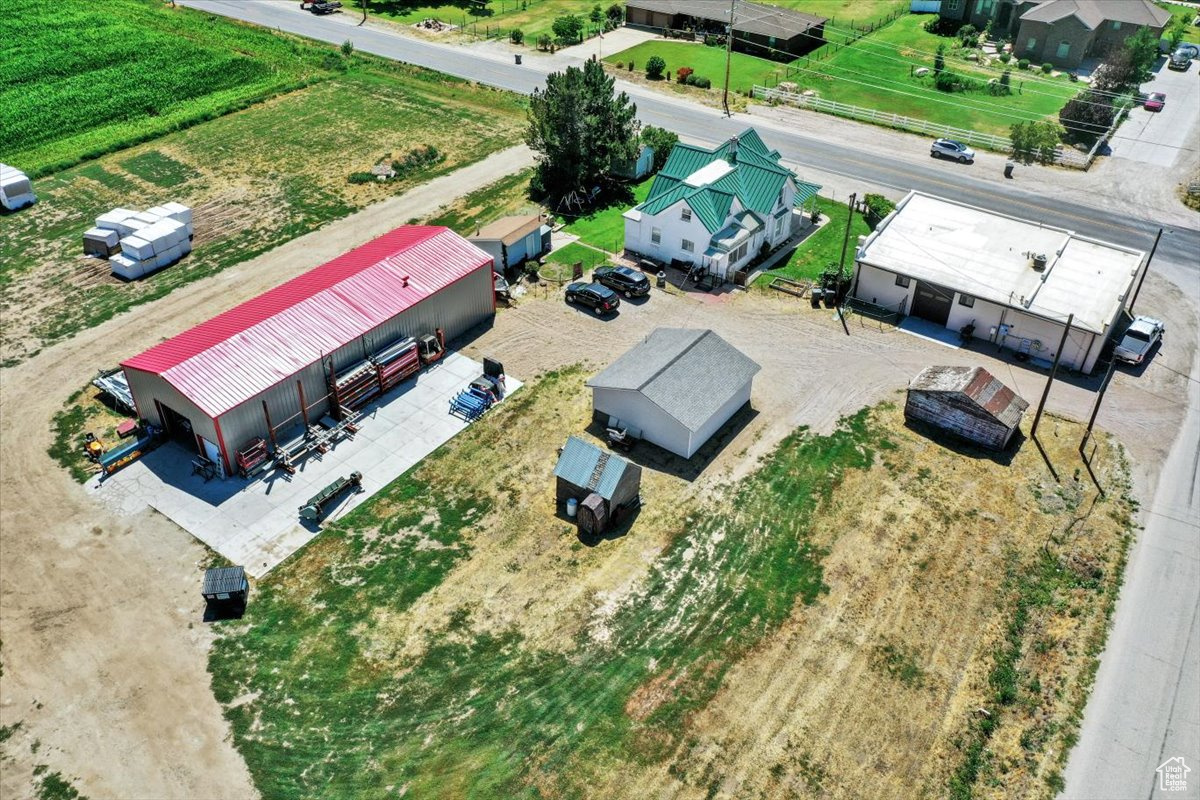 main property photo 16