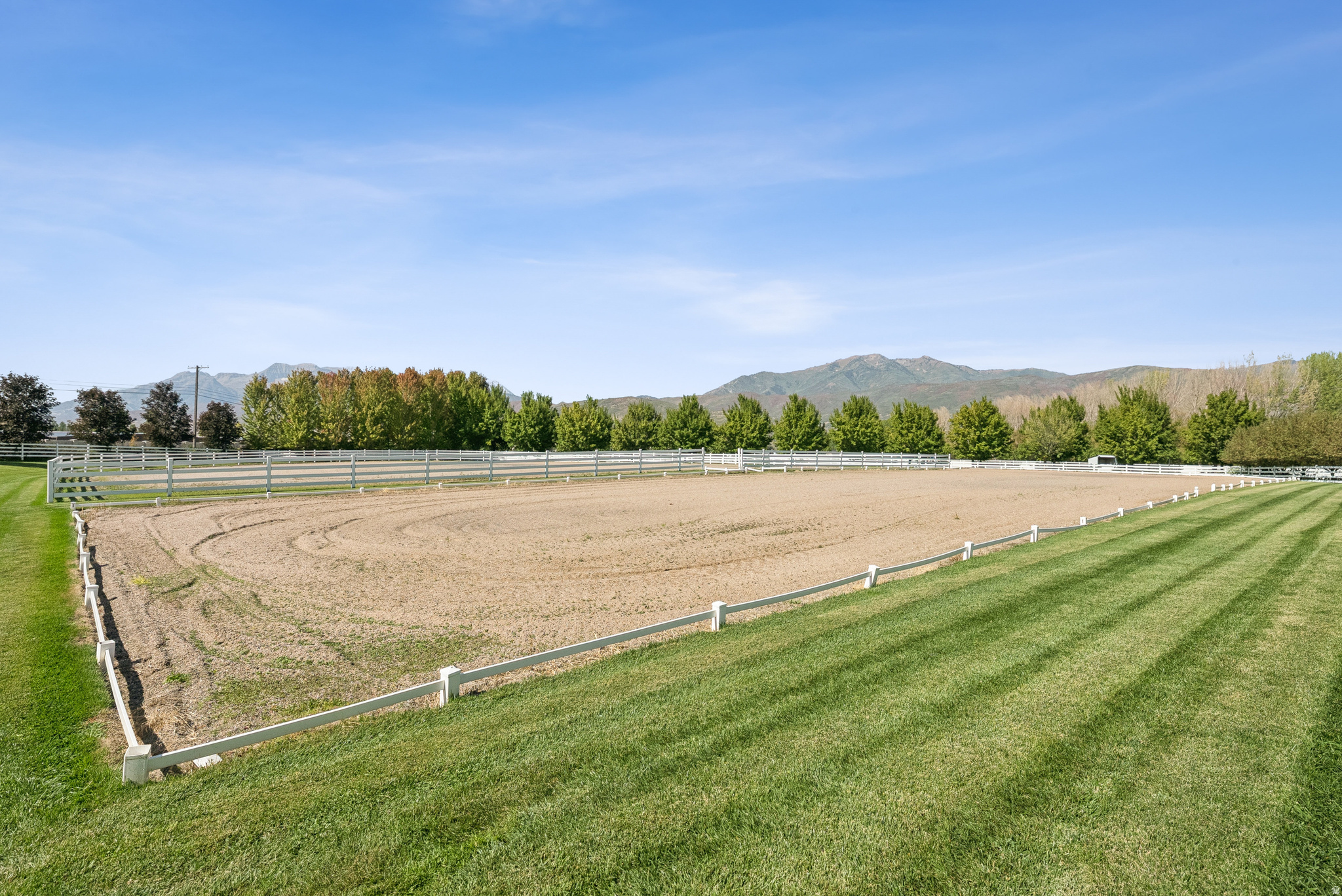 main property photo 190