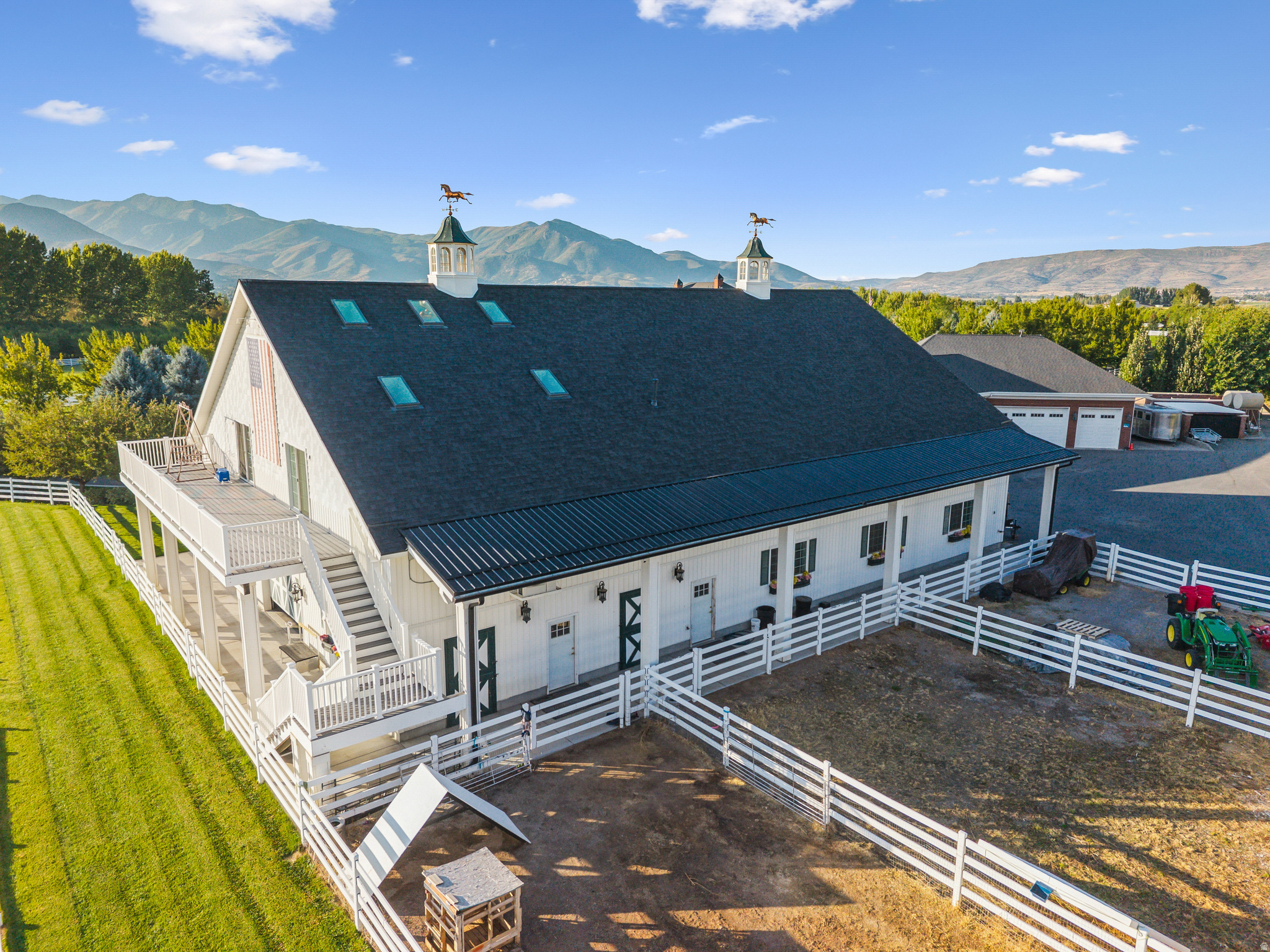 main property photo 24
