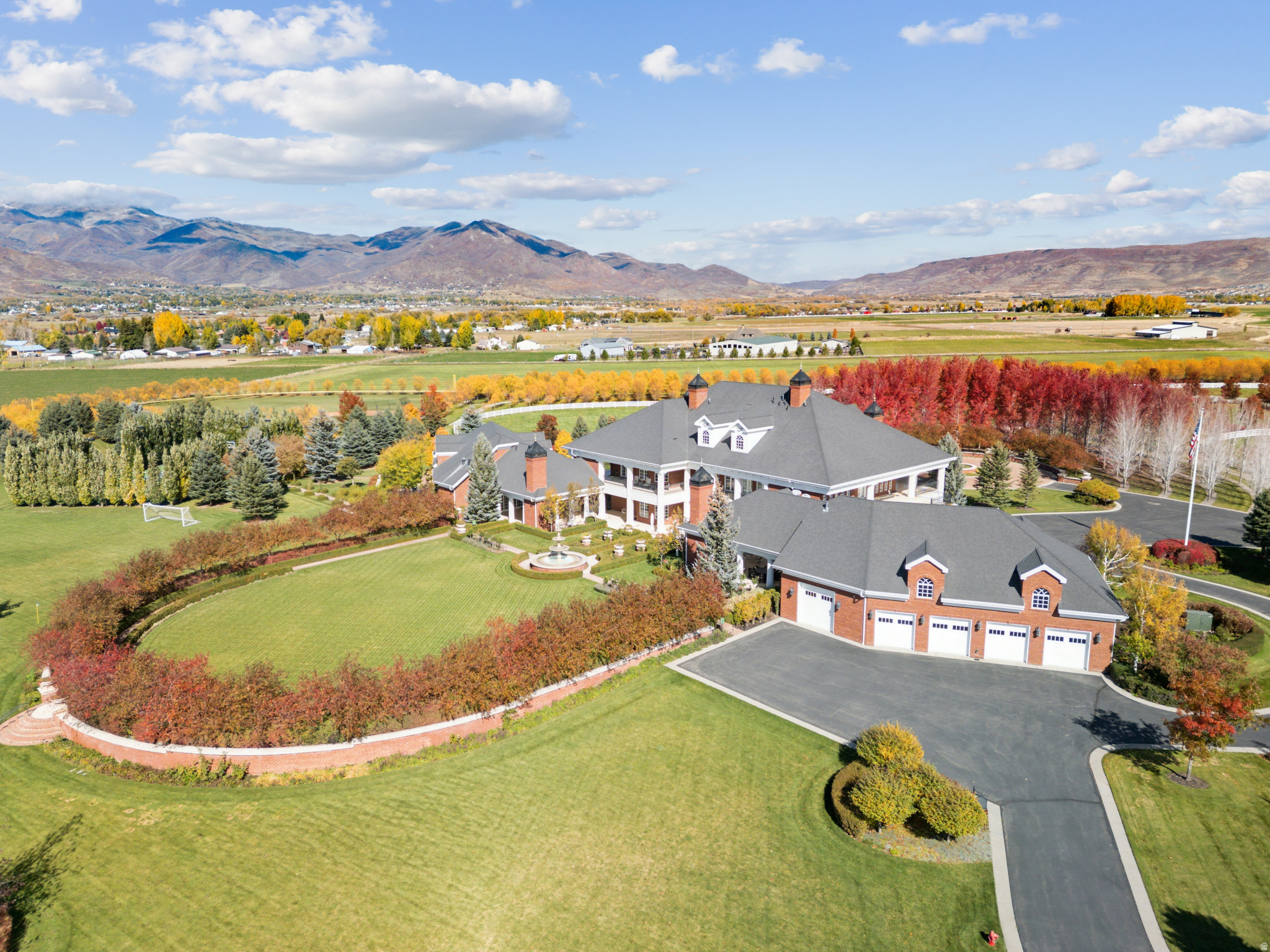 main property photo 32