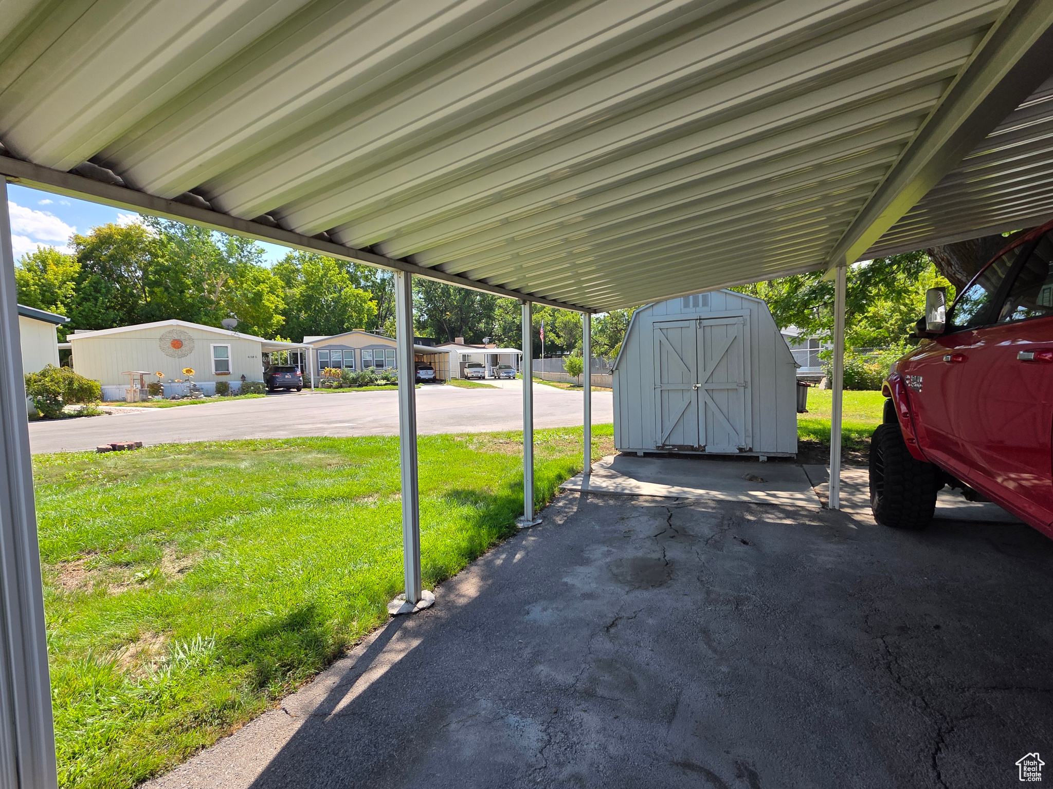 main property photo 26