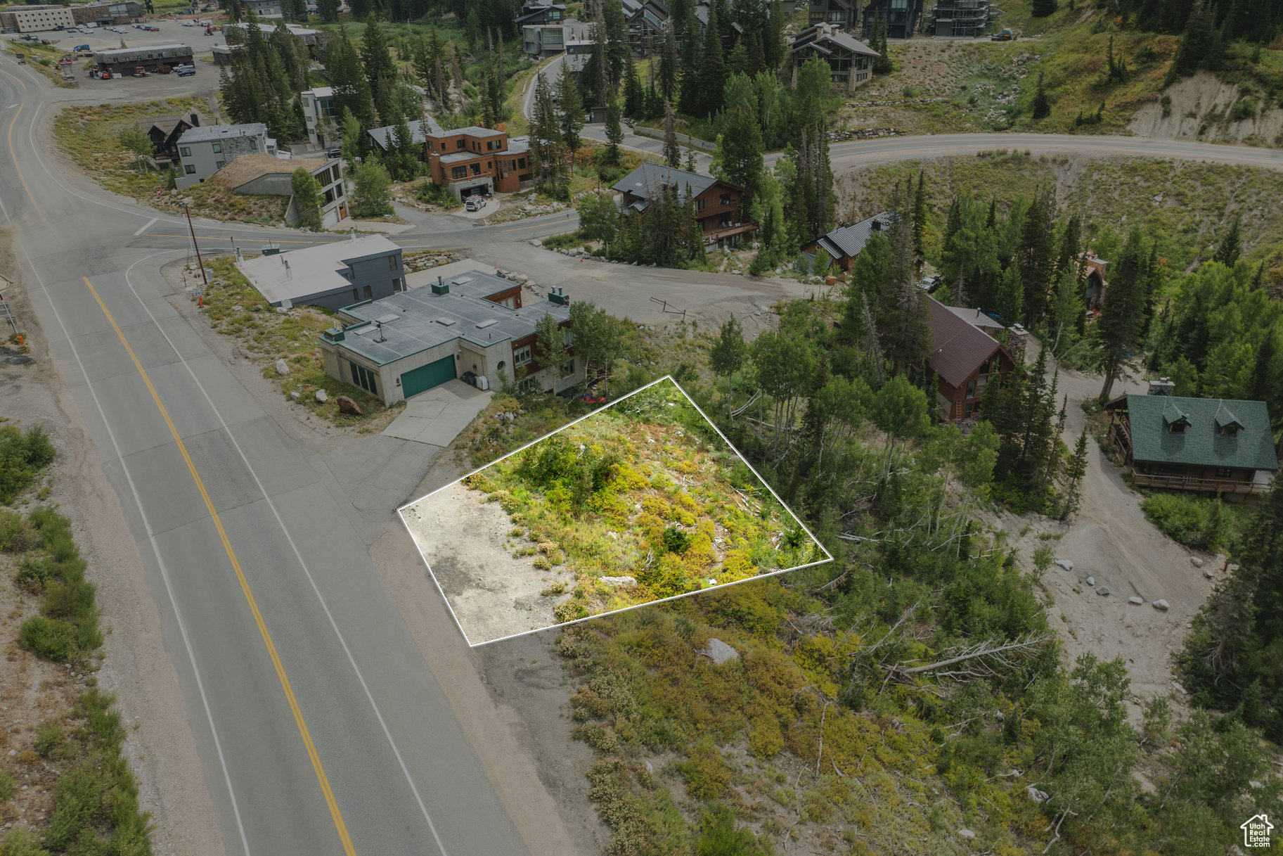 main property photo 16