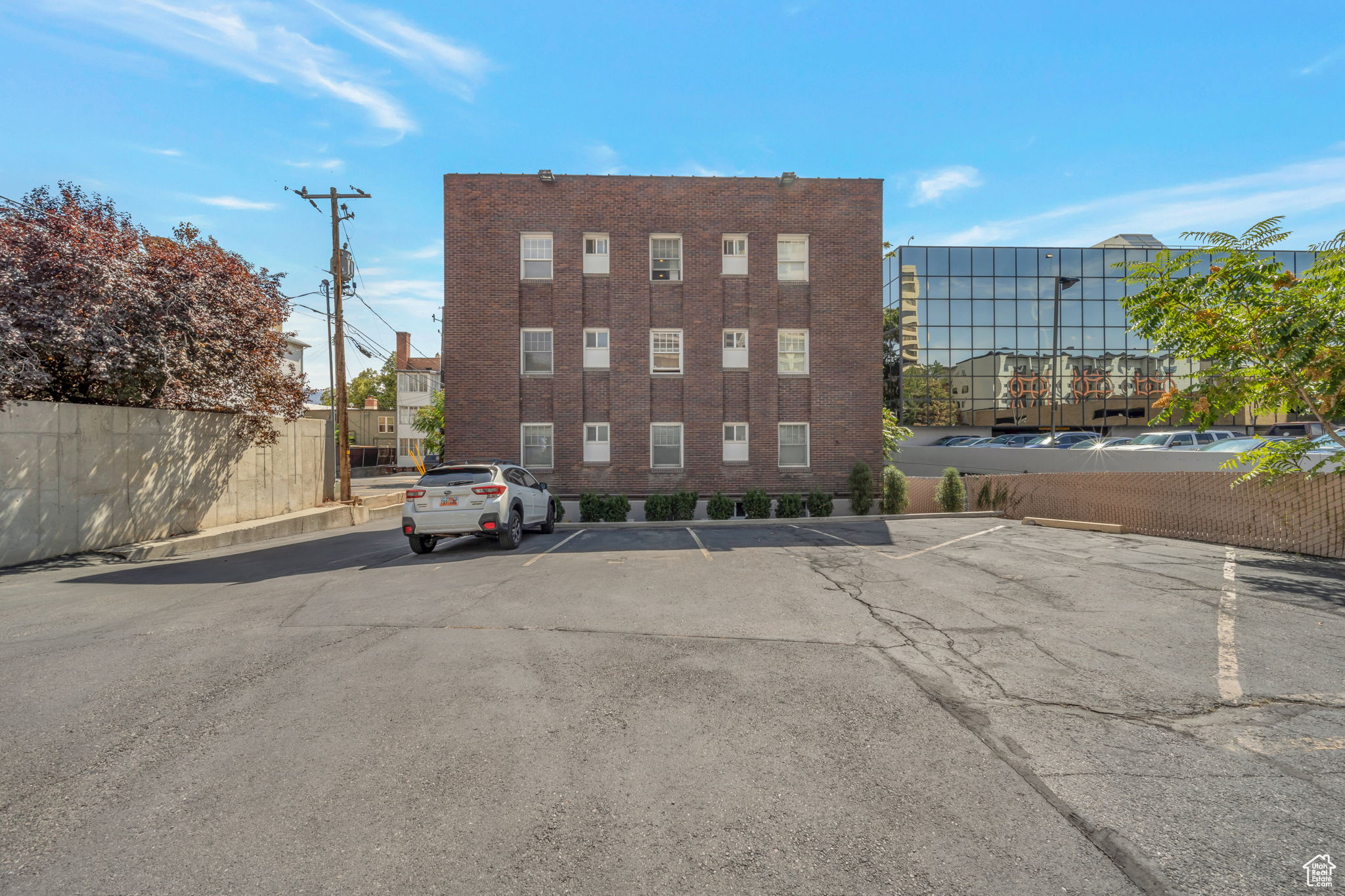 main property photo 14
