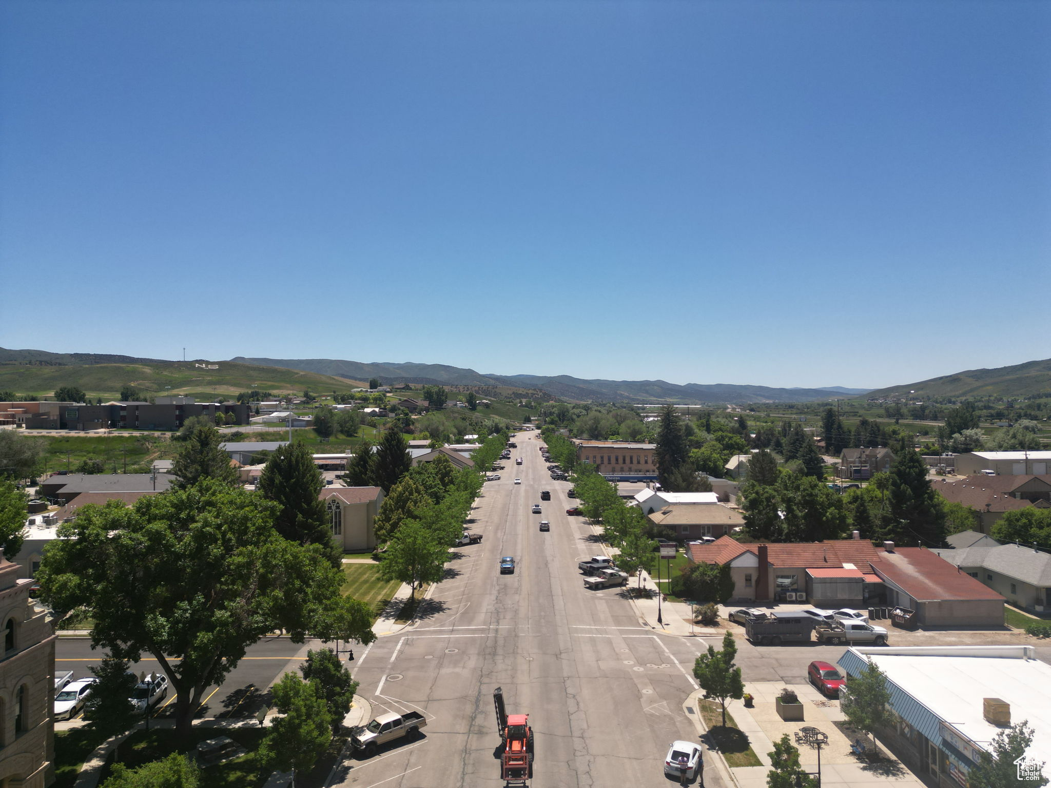main property photo 18