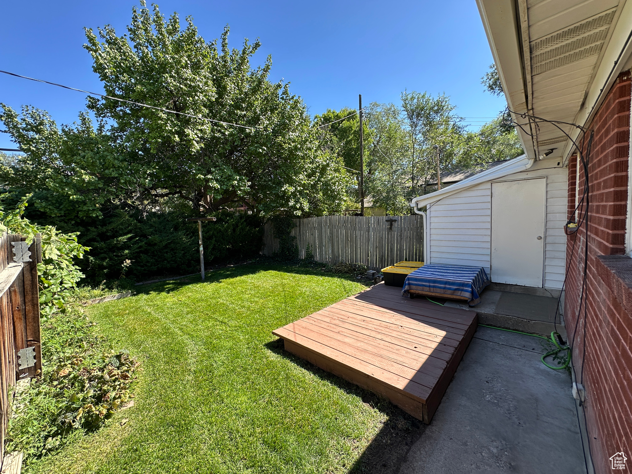 main property photo 11