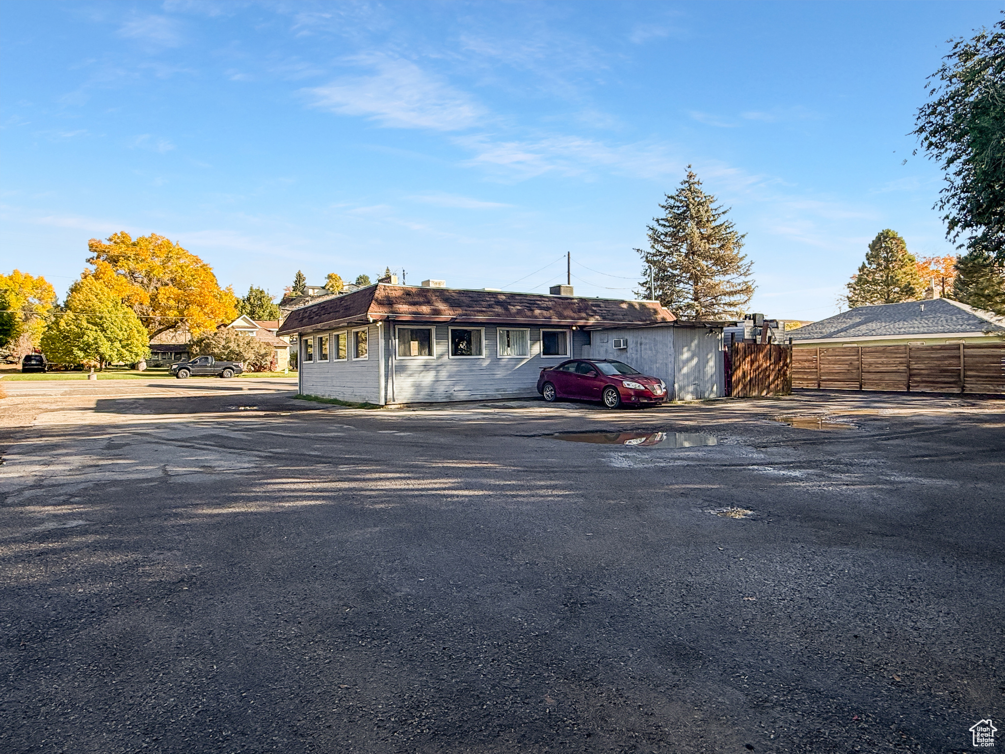 main property photo 14