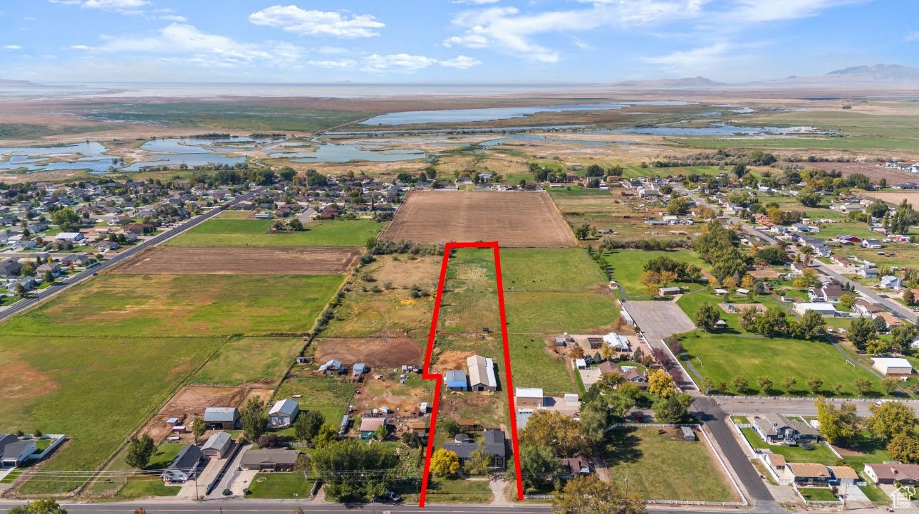 main property photo 33