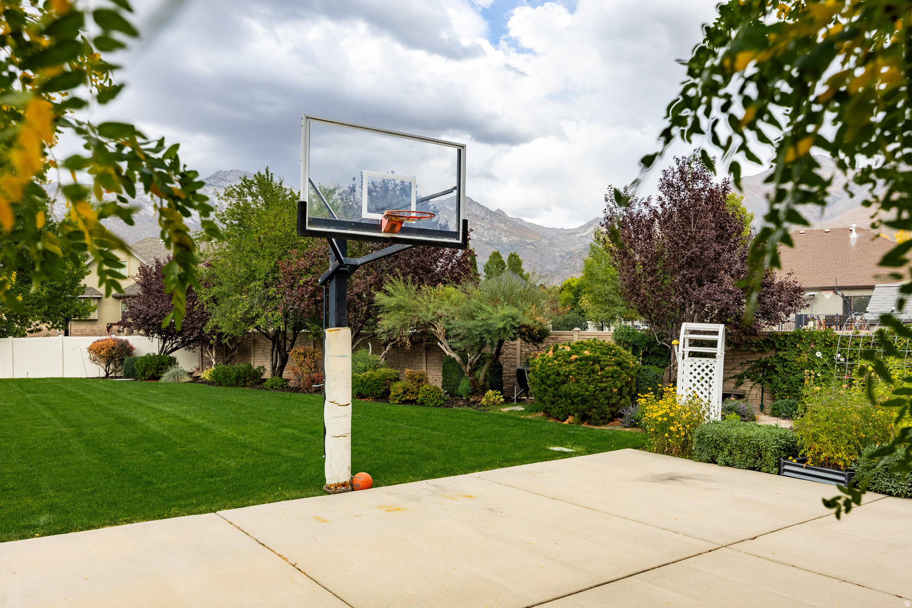 main property photo 88