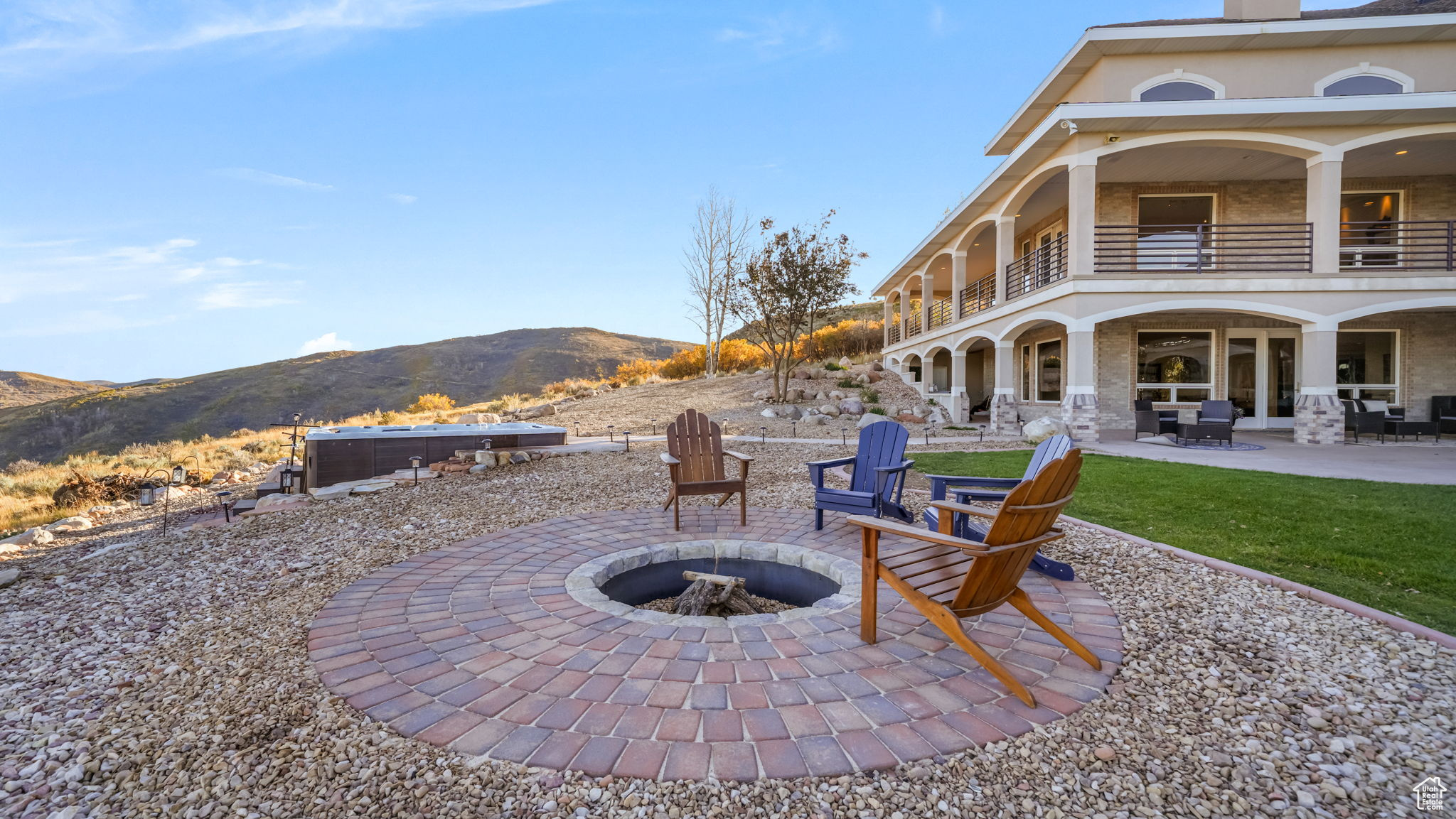 main property photo 89