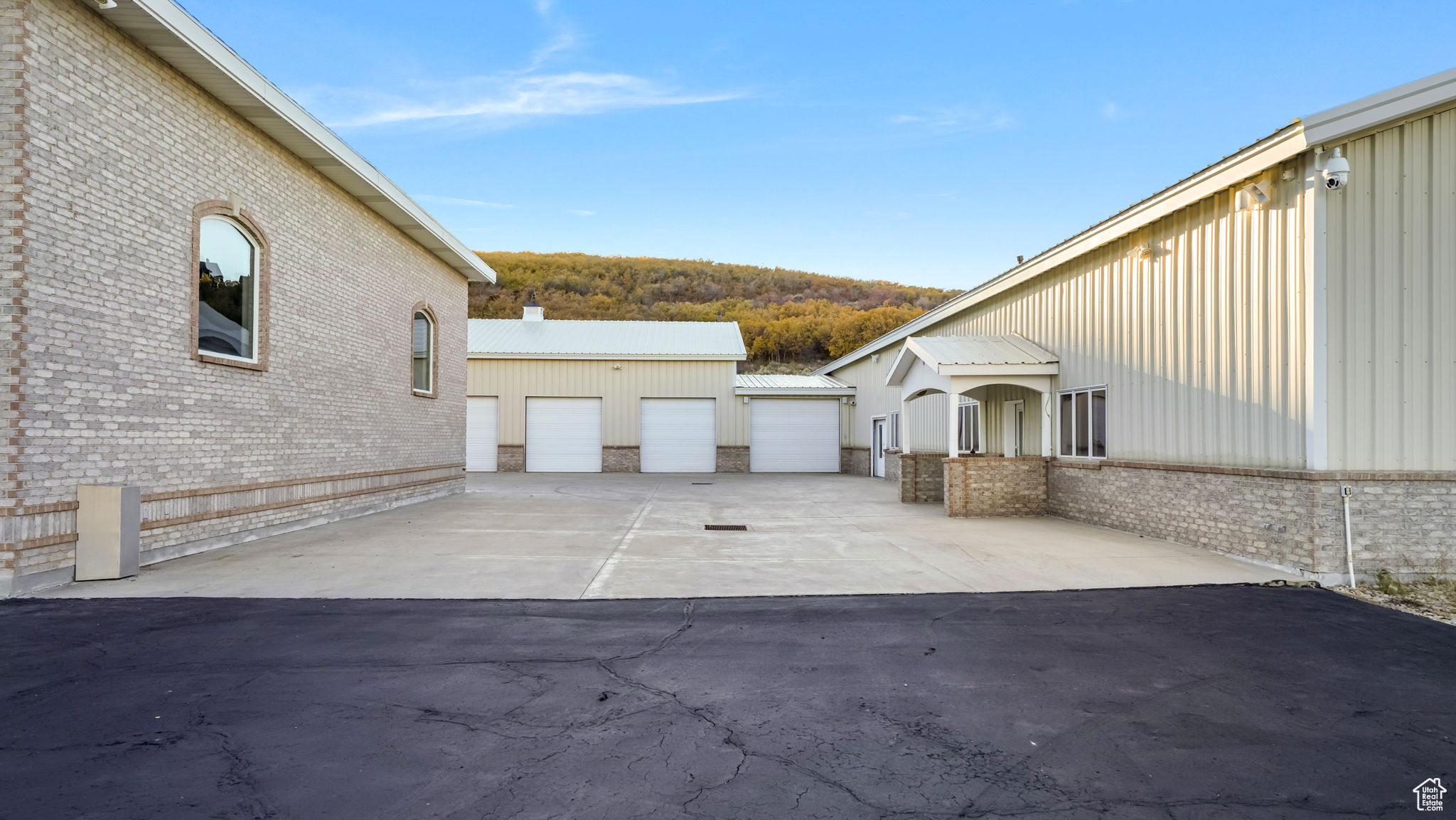 main property photo 94
