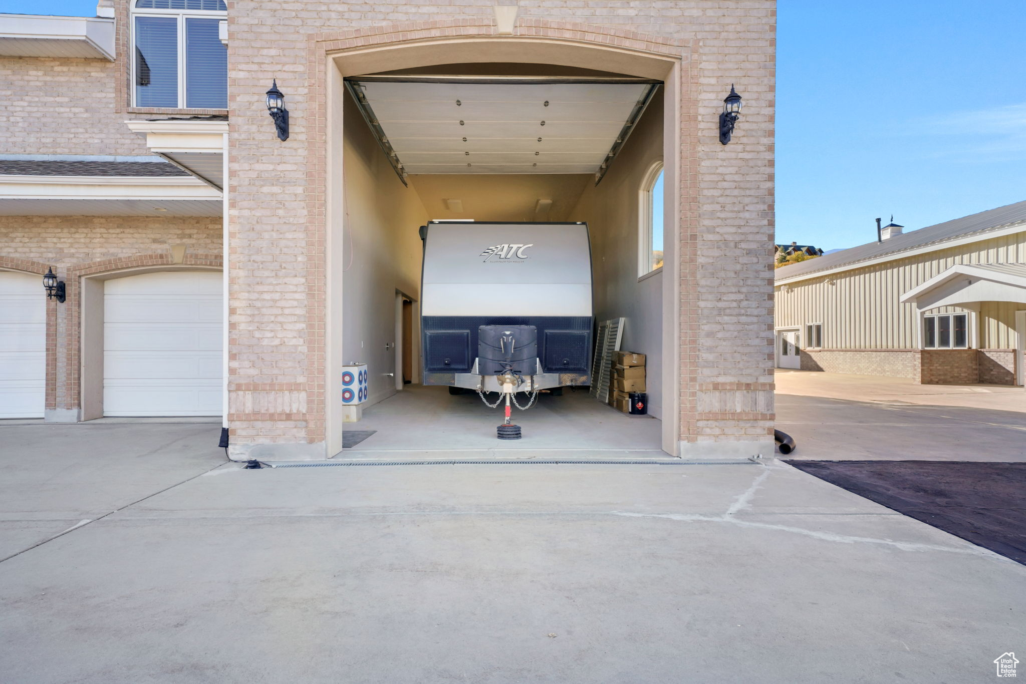 main property photo 99