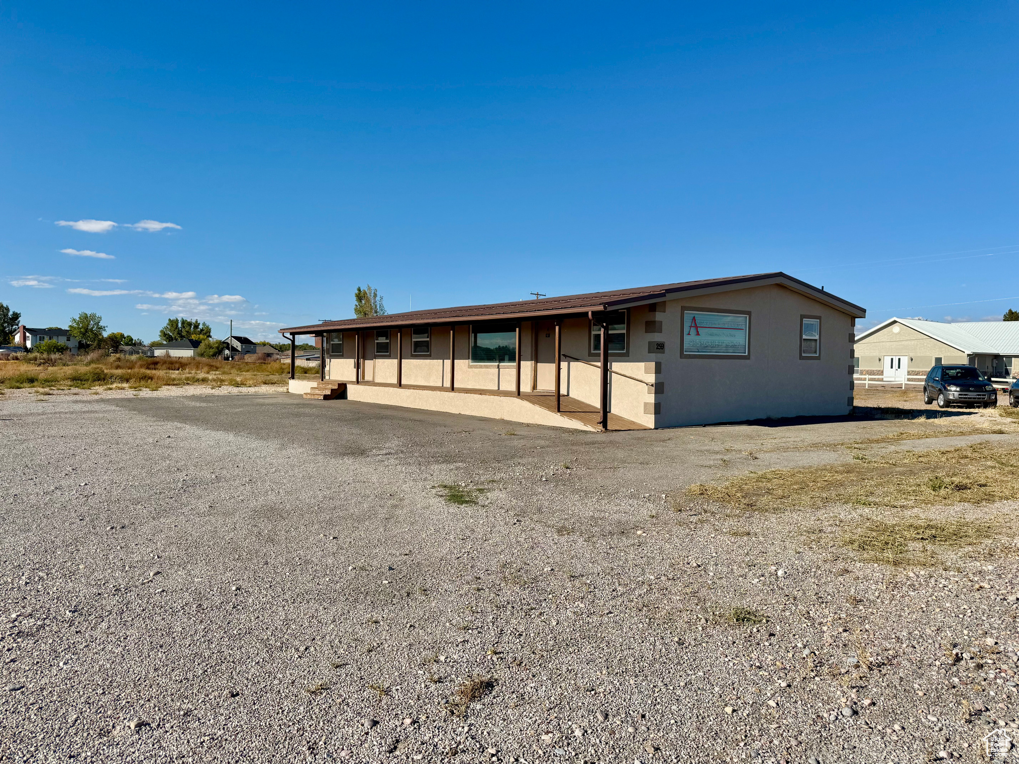 main property photo 20