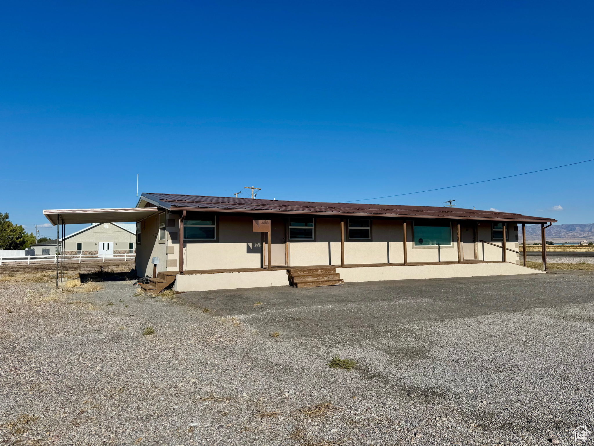 main property photo 27