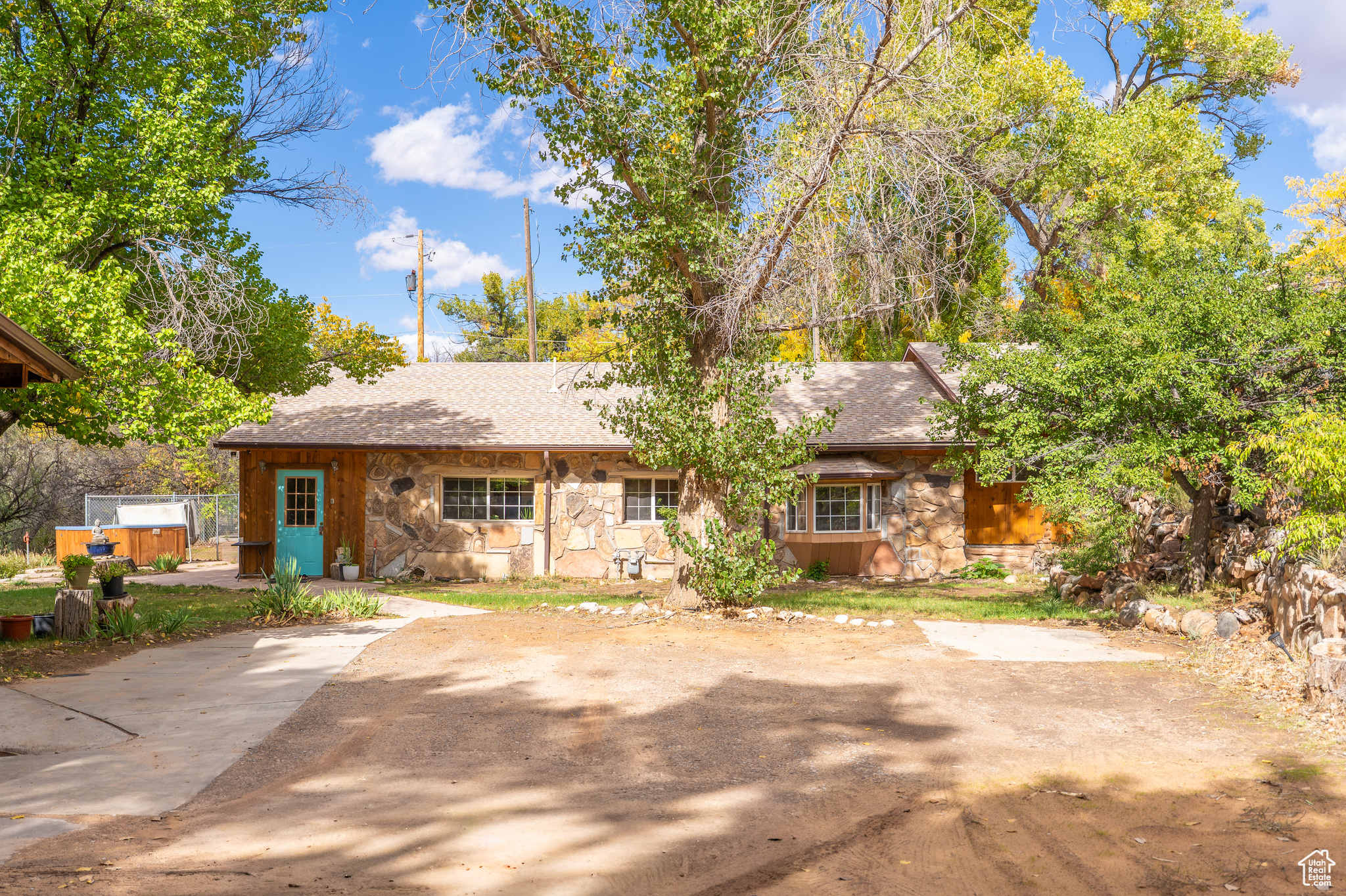 main property photo 7