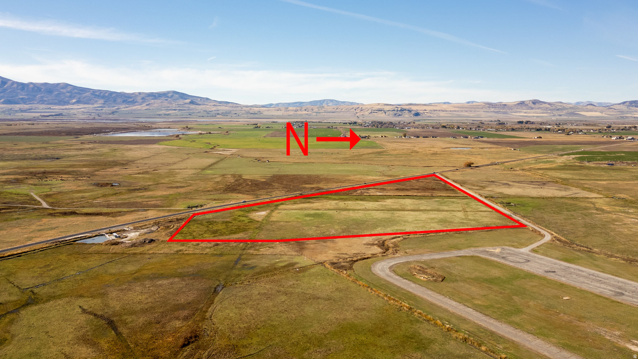 main property photo 8