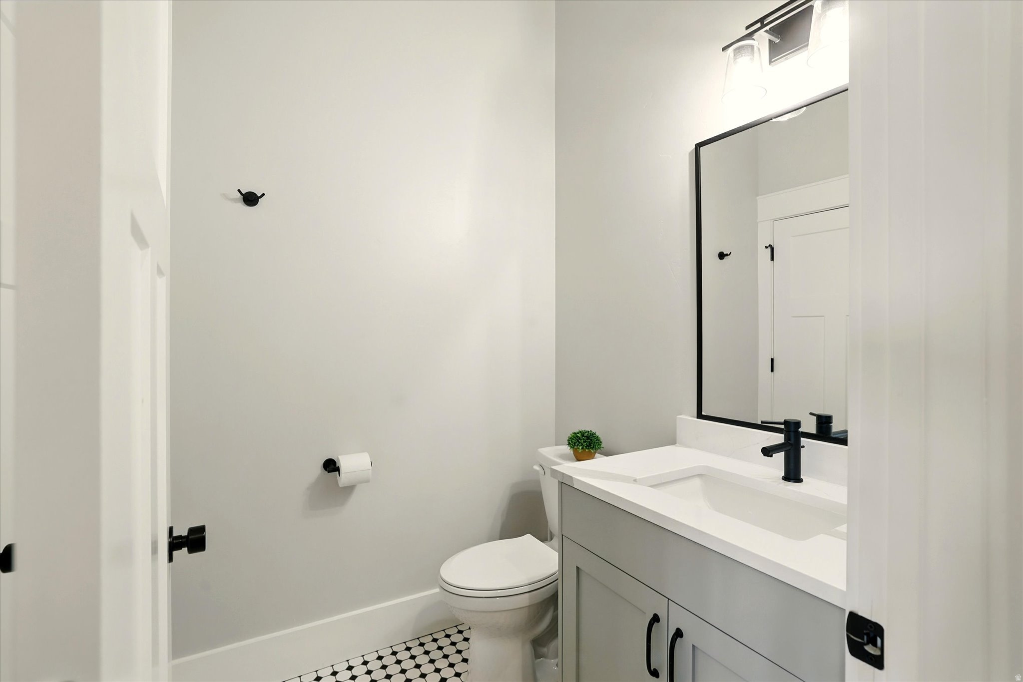 main property photo 88