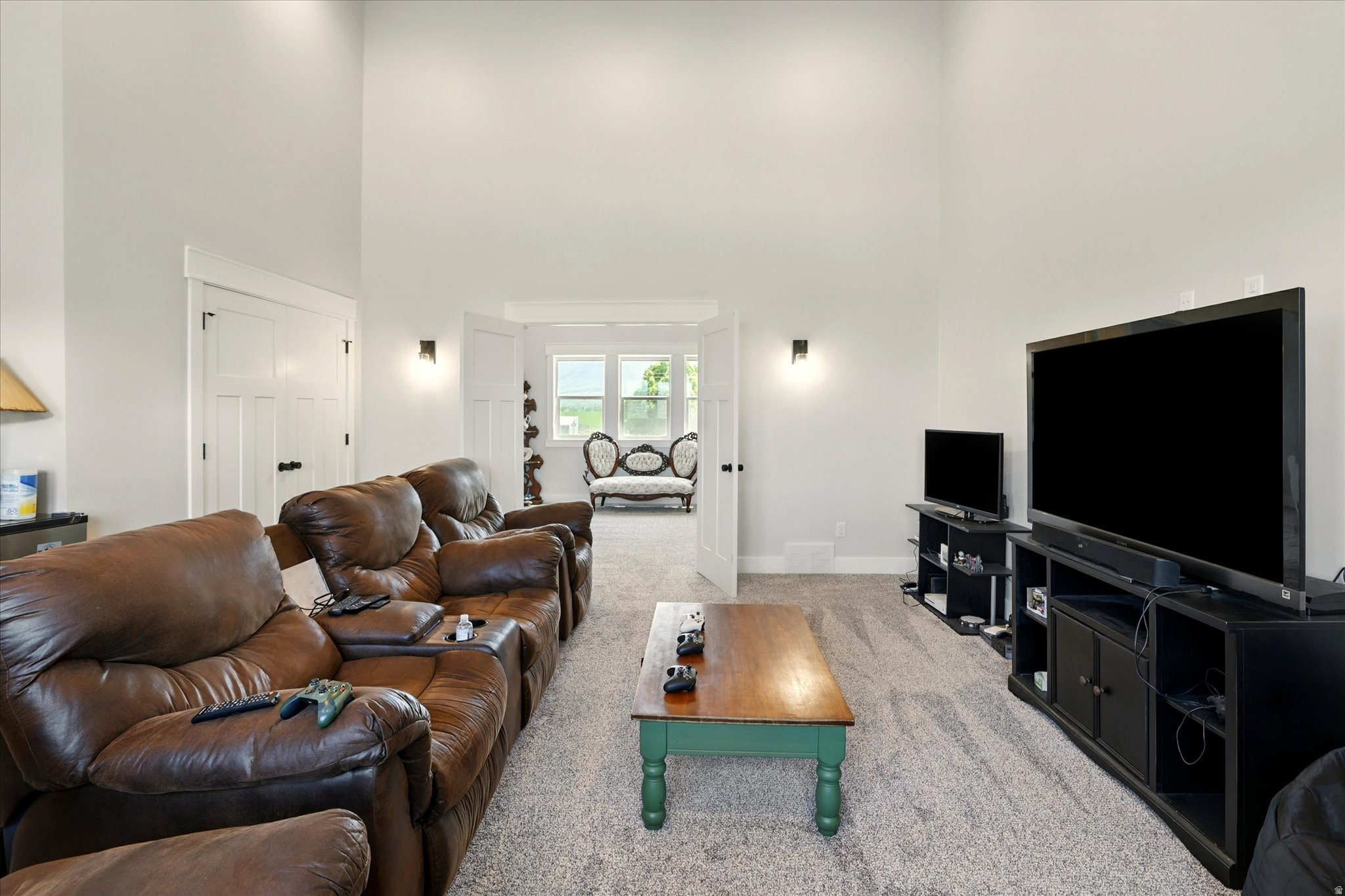 main property photo 99