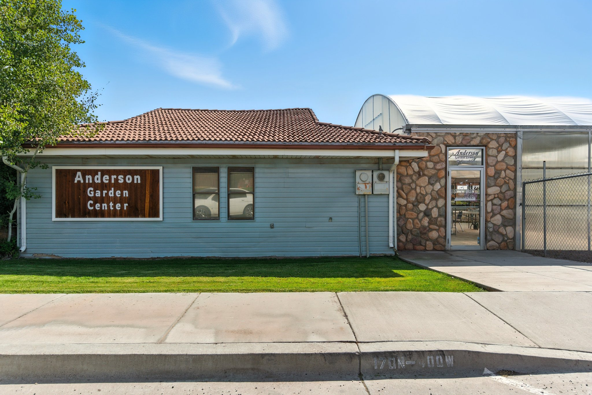main property photo 2