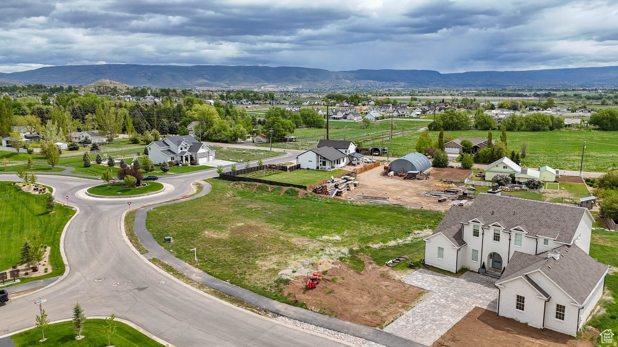 main property photo 10