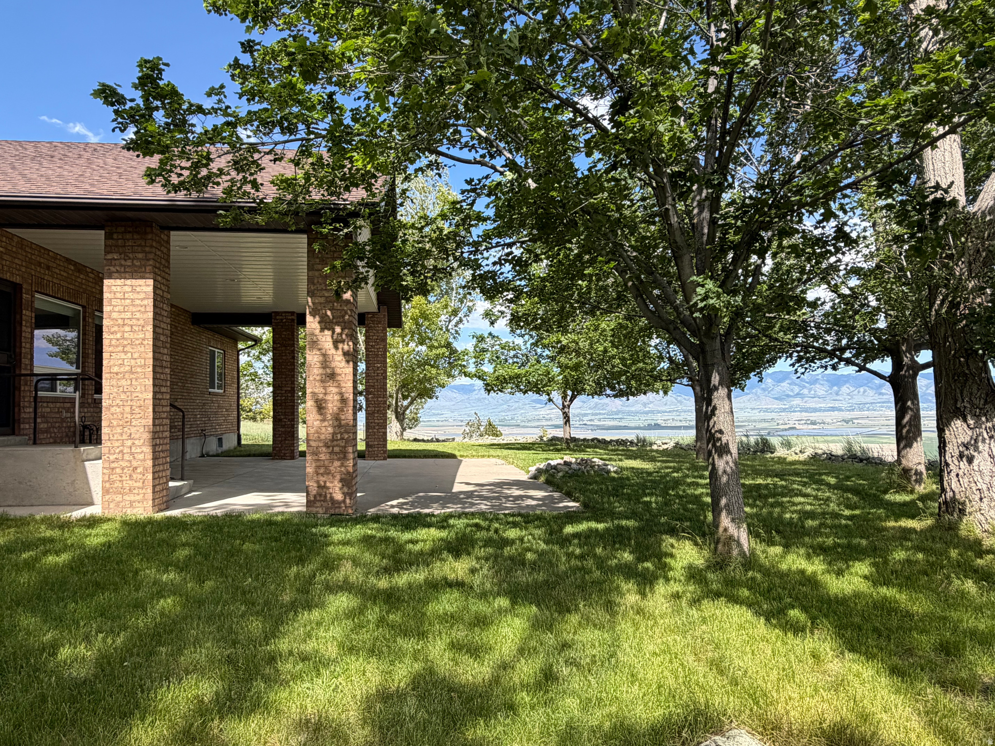 main property photo 15