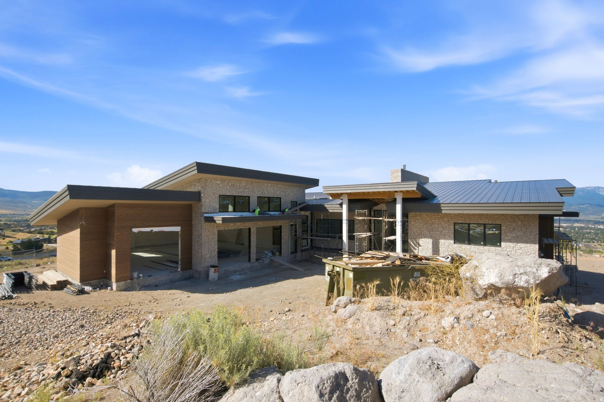 main property photo 74