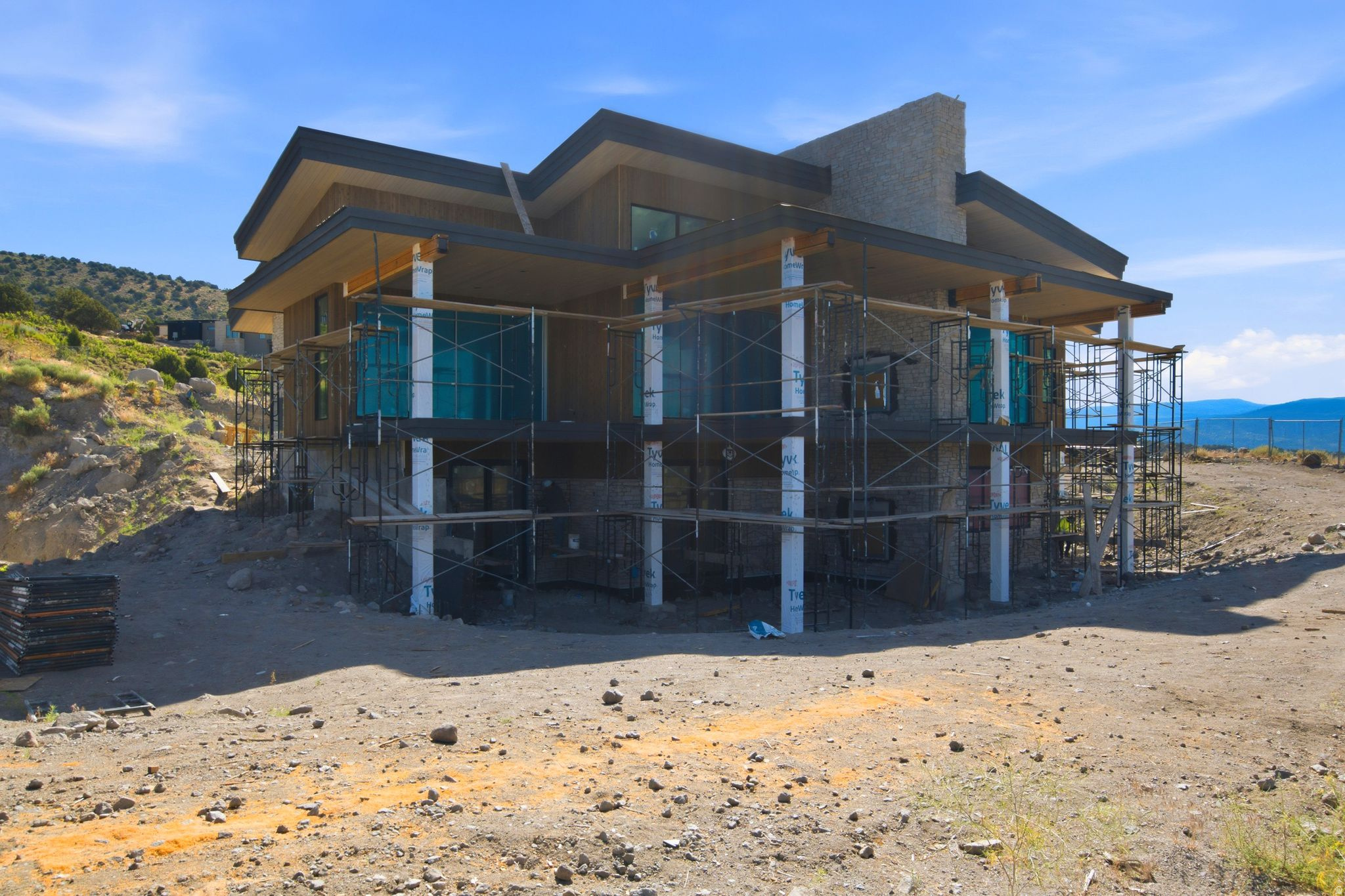 main property photo 77