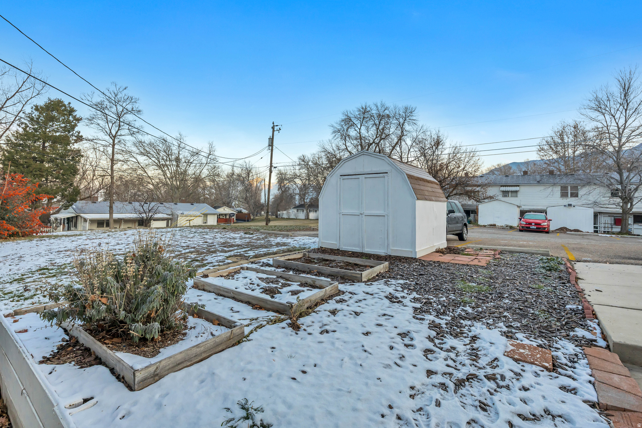 main property photo 14