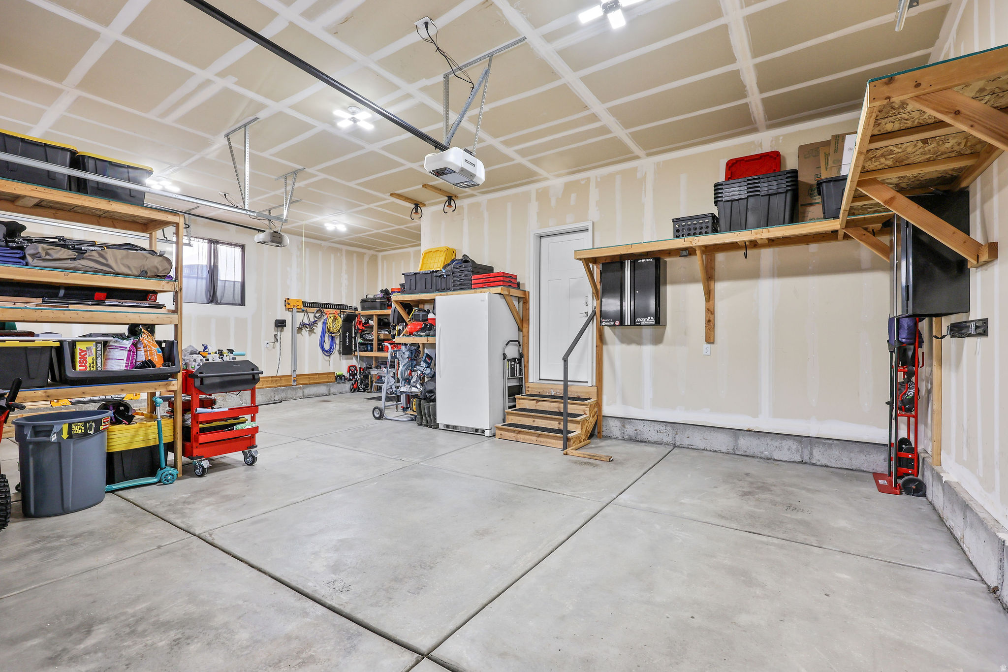 main property photo 21