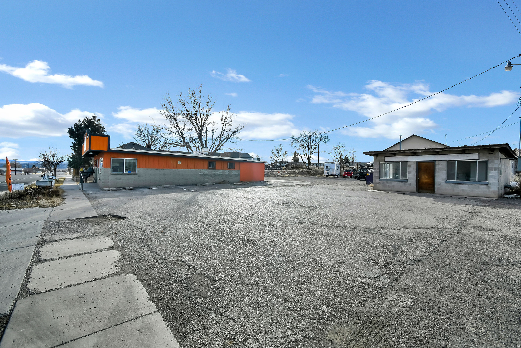 main property photo 27
